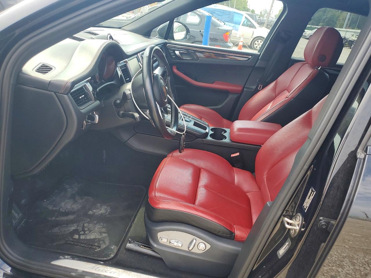 2015 Porsche Macan S Black vin: WP1AB2A50FLB74080