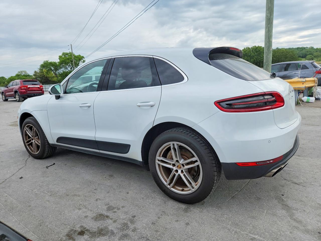 2017 Porsche Macan S White vin: WP1AB2A50HLB14951