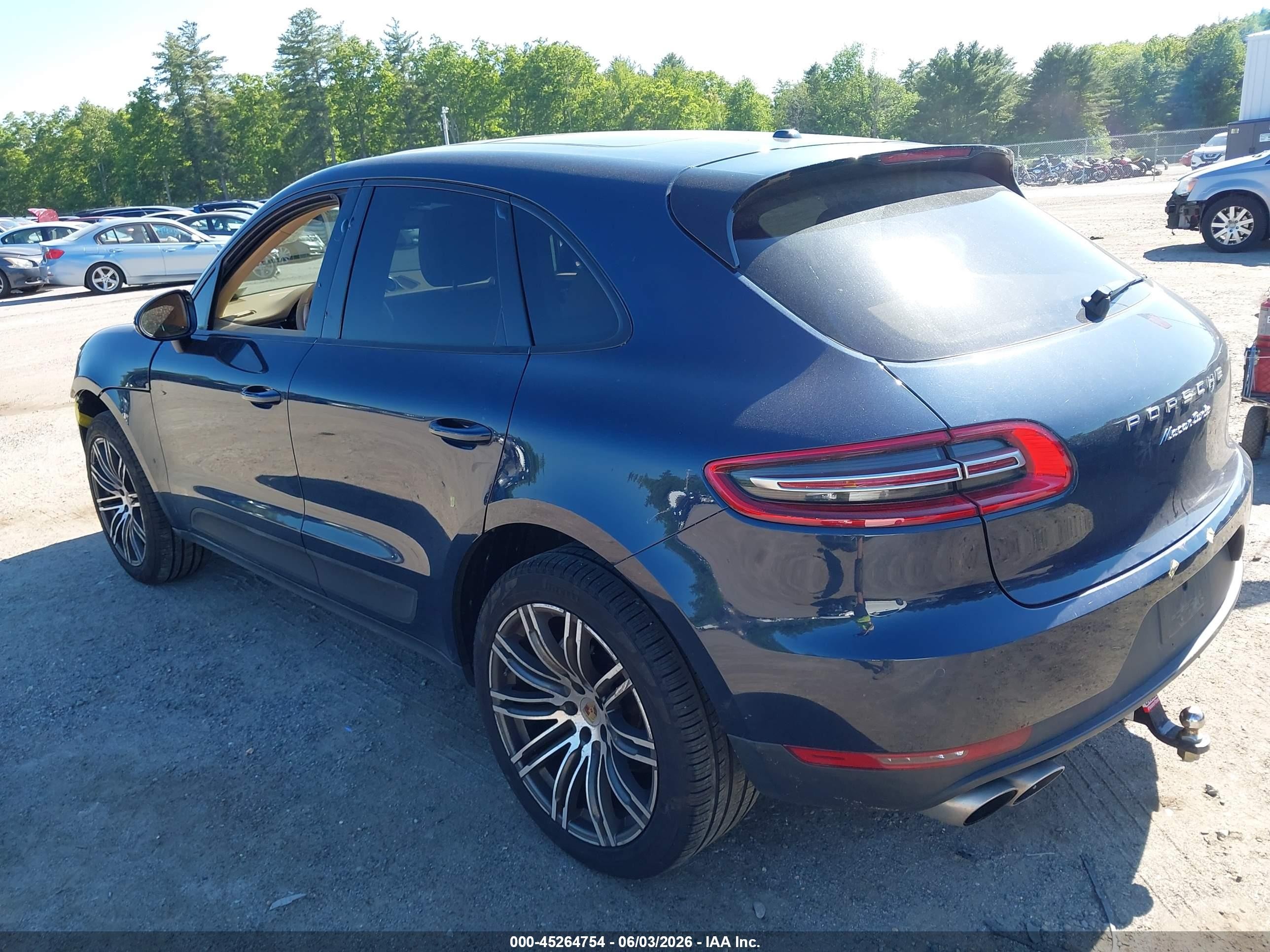 2015 Porsche Macan S Blue vin: WP1AB2A51FLB55179