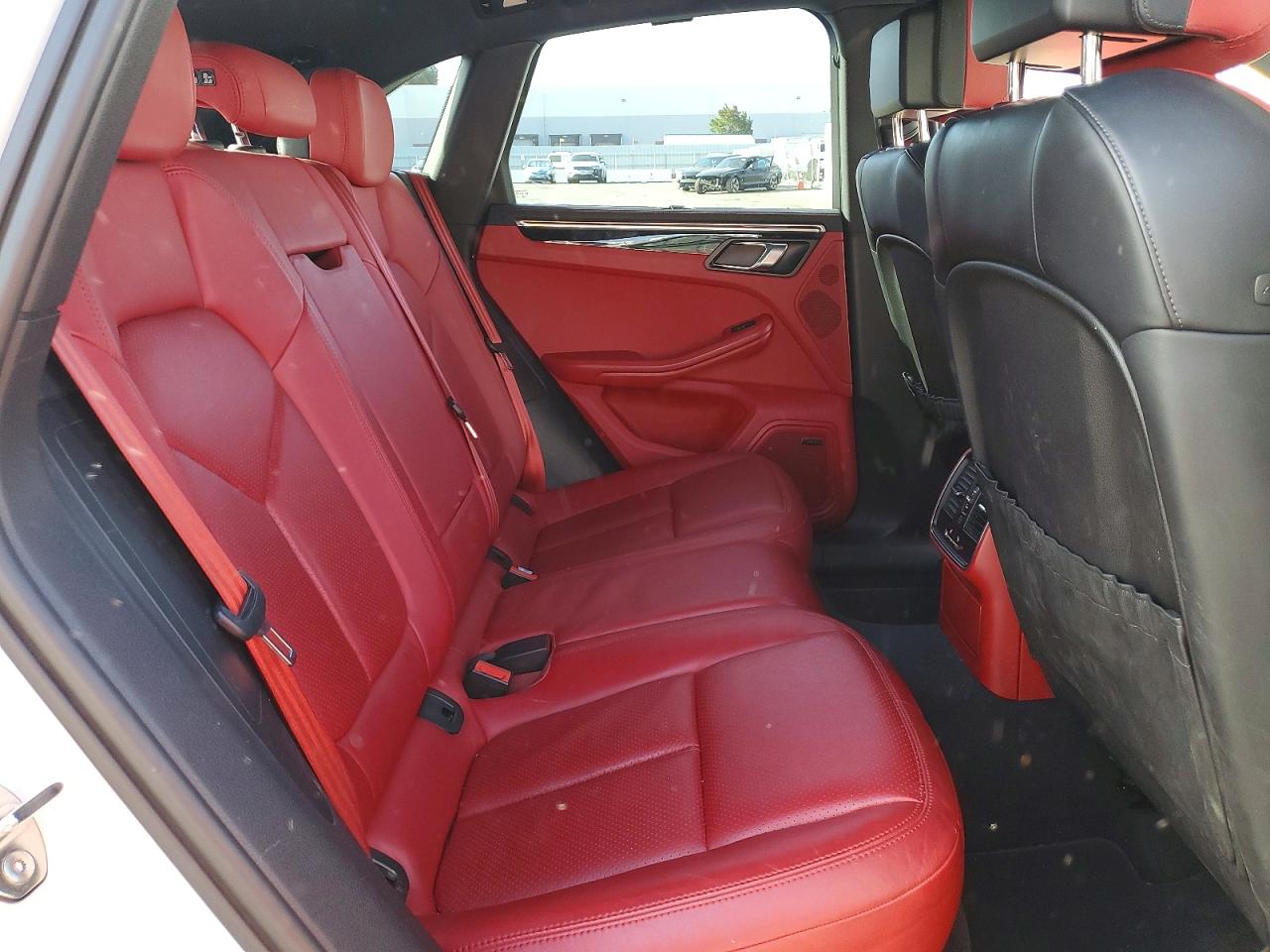 2015 Porsche Macan S White vin: WP1AB2A51FLB58146