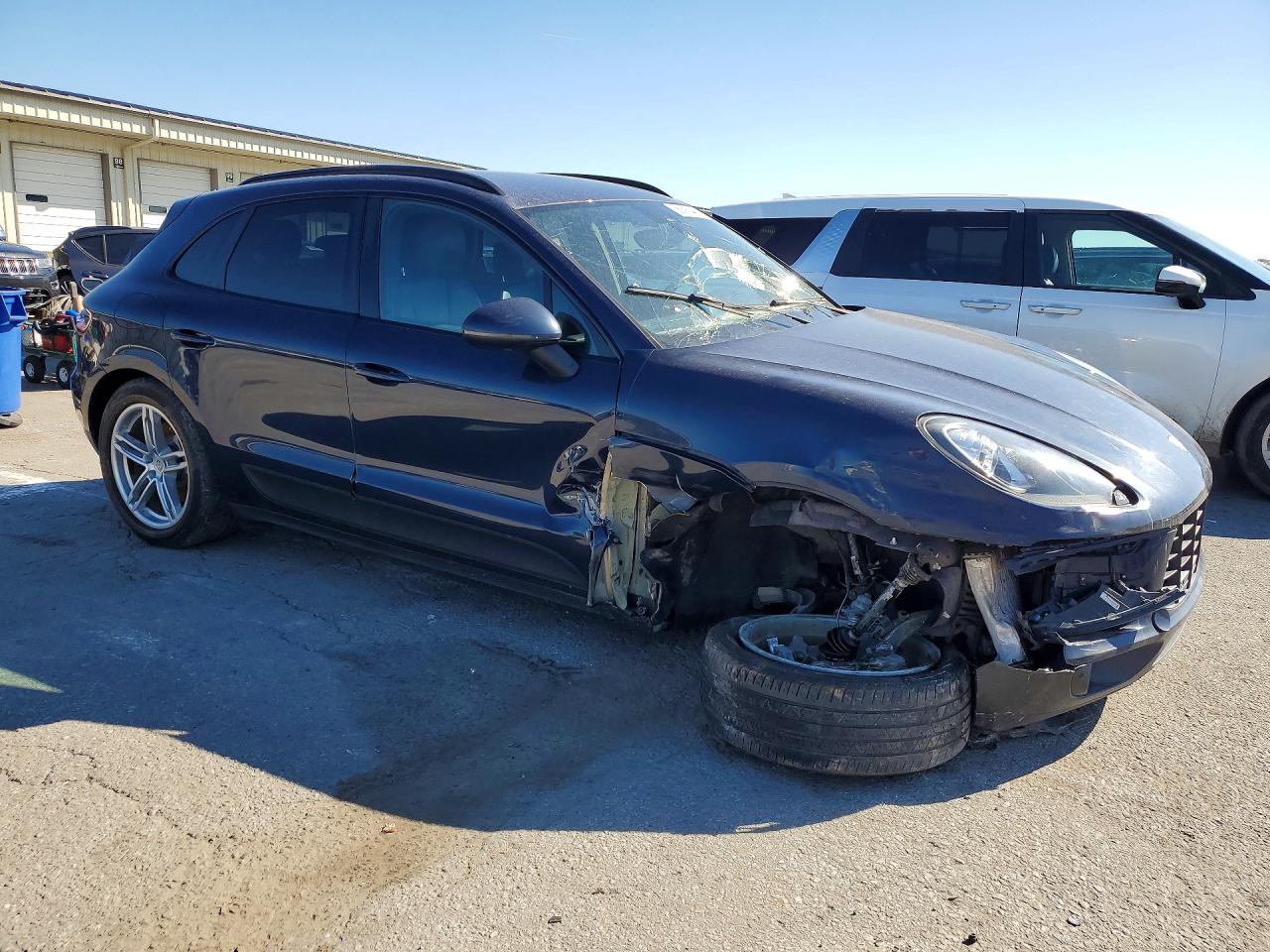 2015 Porsche Macan S Blue vin: WP1AB2A51FLB63623