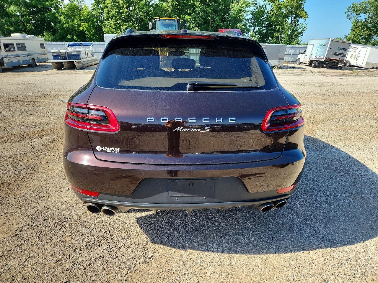 2015 Porsche Macan S Burgundy vin: WP1AB2A51FLB66621