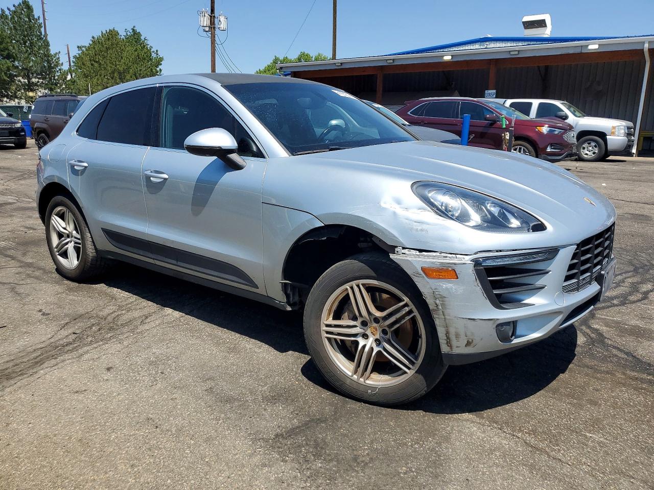 2015 Porsche Macan S Silver vin: WP1AB2A51FLB73357