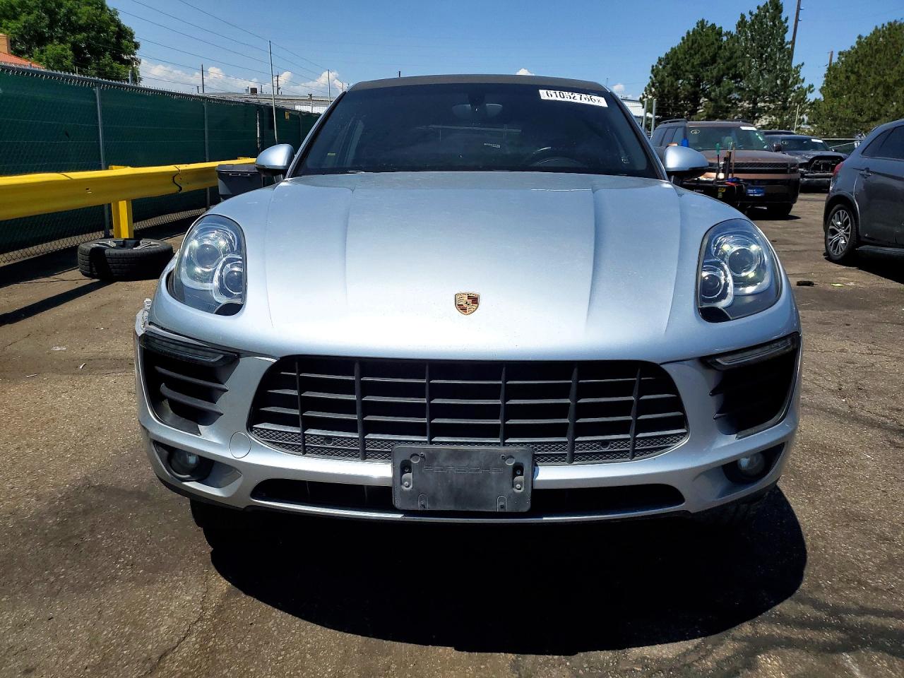2015 Porsche Macan S Silver vin: WP1AB2A51FLB73357