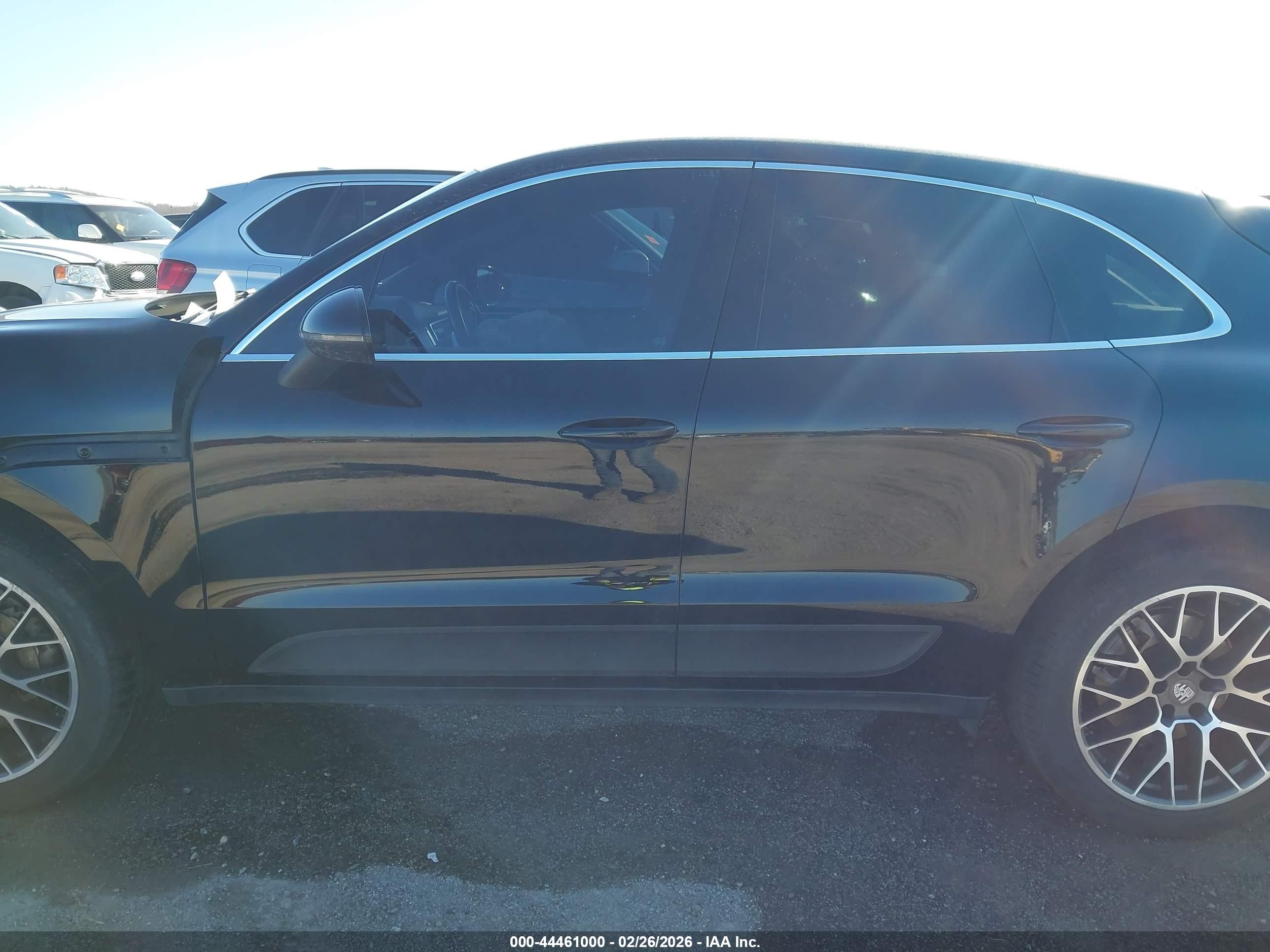 2015 Porsche Macan S Черный vin: WP1AB2A52FLB60021