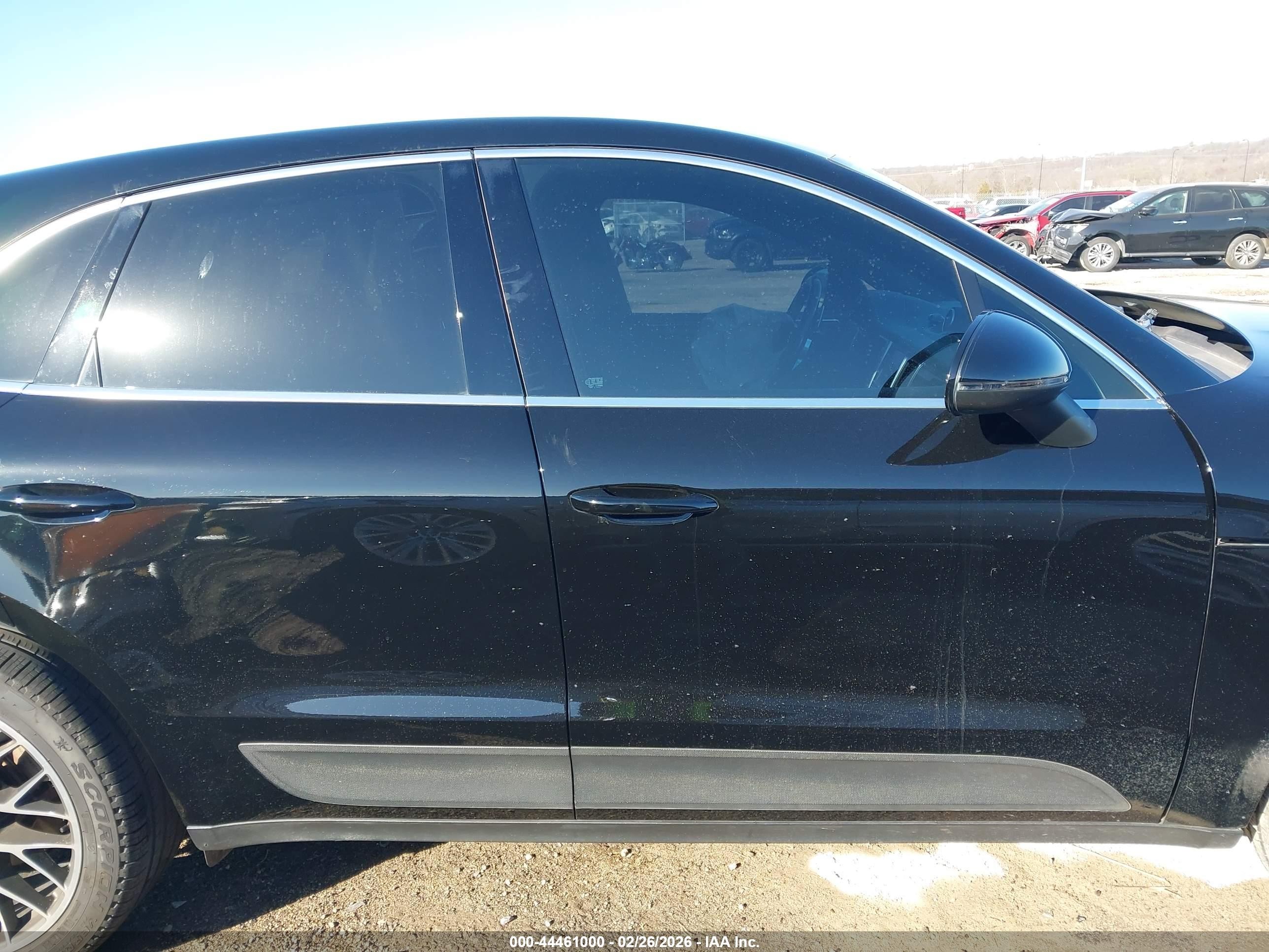 2015 Porsche Macan S Черный vin: WP1AB2A52FLB60021