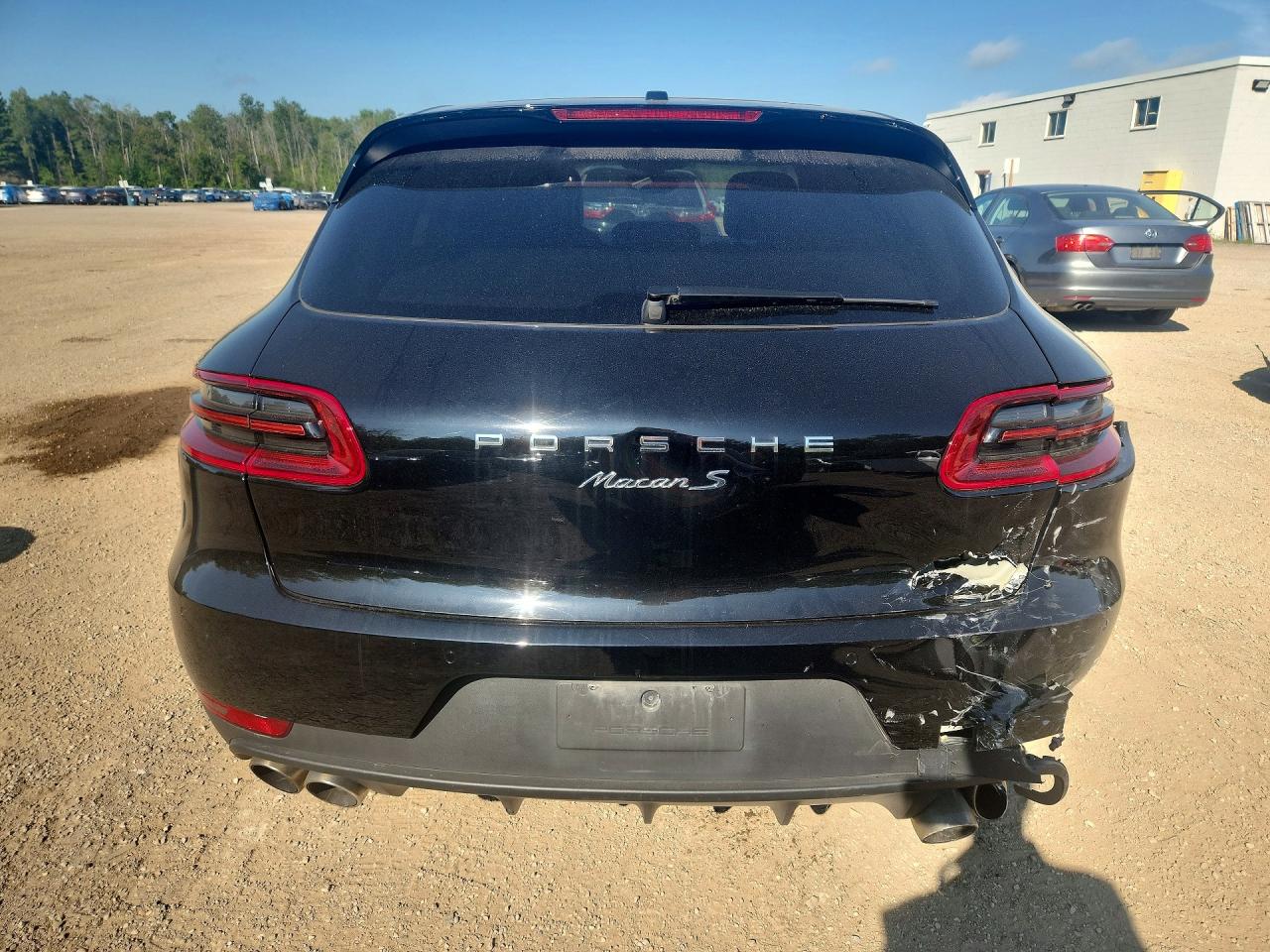 2015 Porsche Macan S Black vin: WP1AB2A52FLB67776