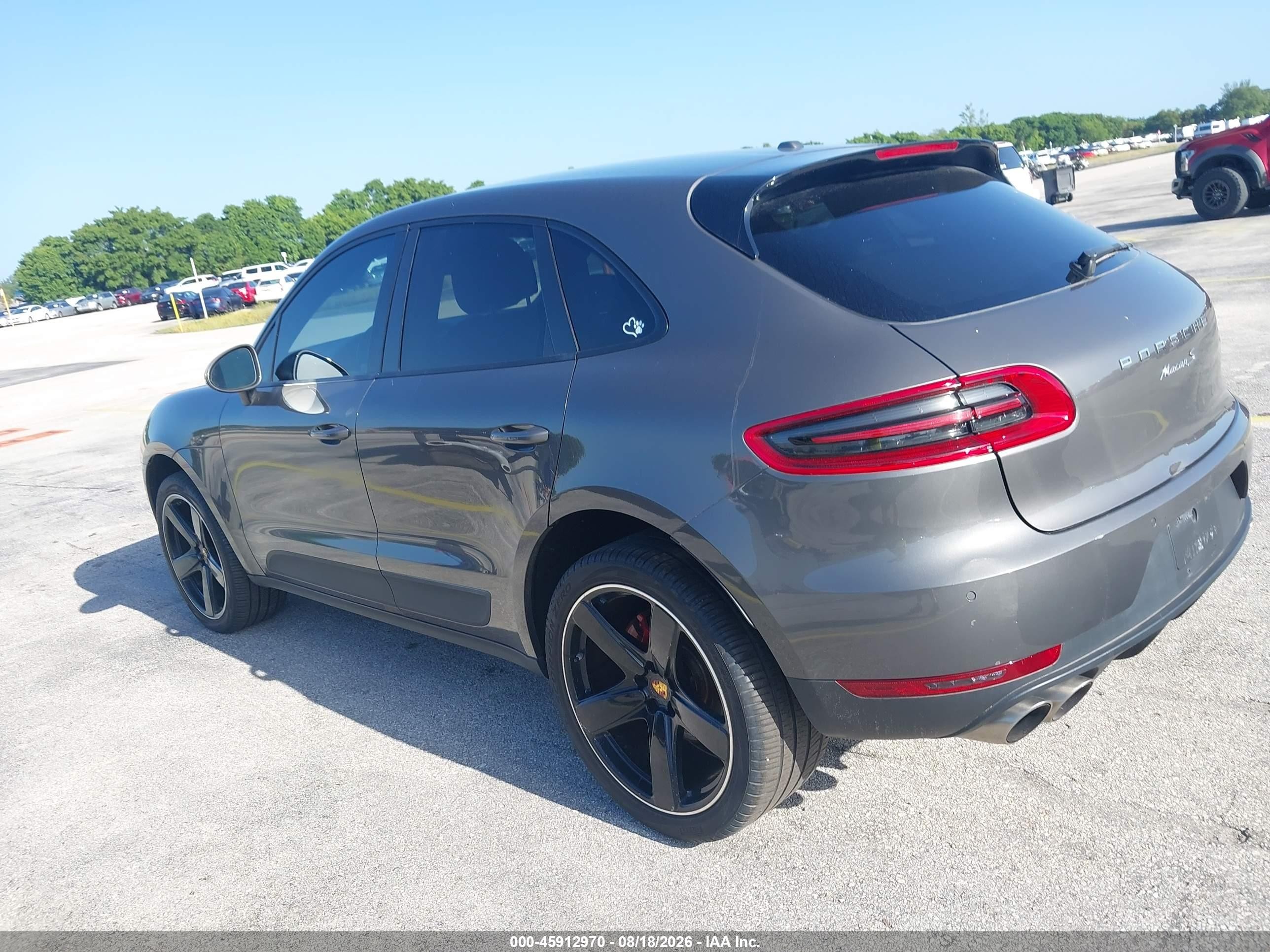 2015 Porsche Macan S Brown vin: WP1AB2A52FLB69737