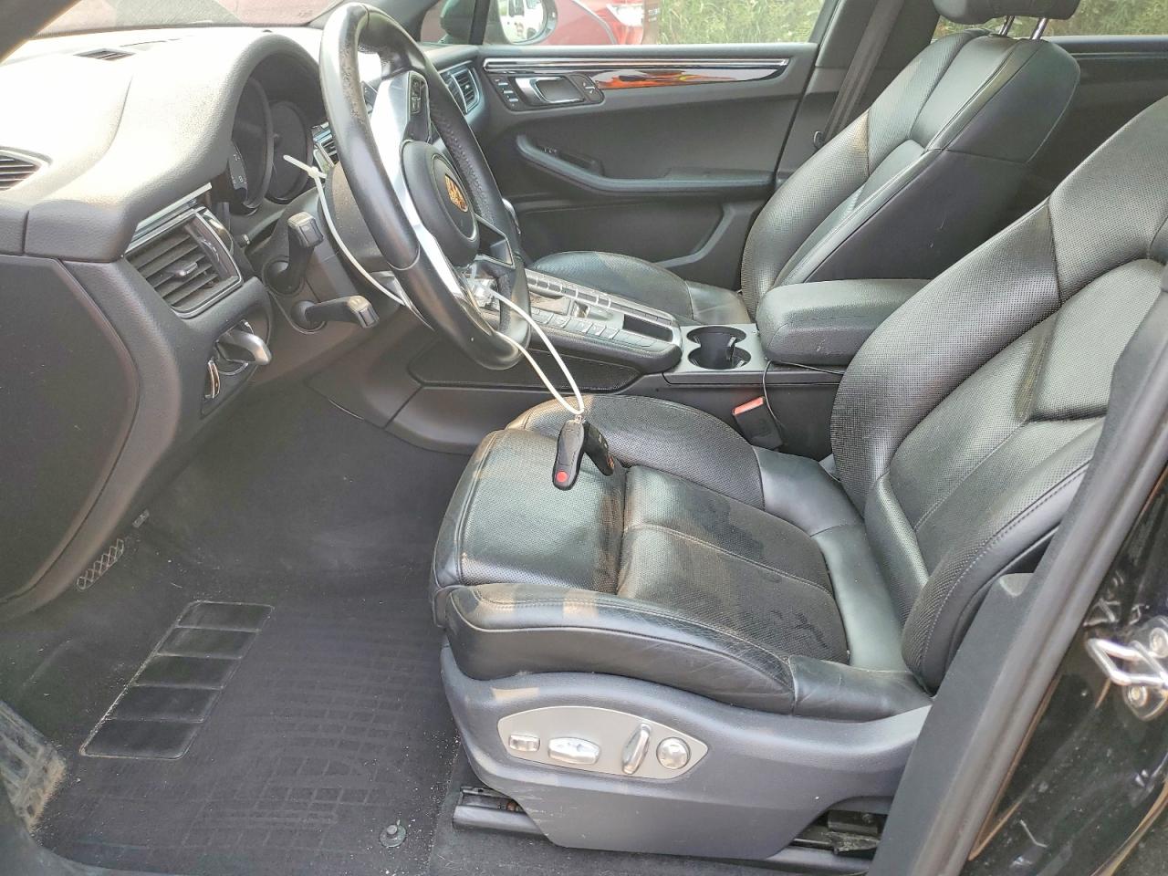 2015 Porsche Macan S Black vin: WP1AB2A53FLB65079