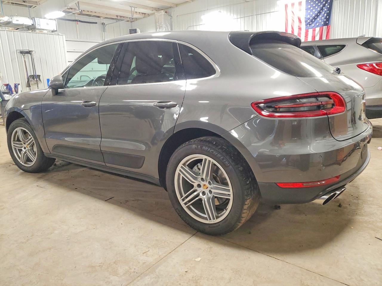 2015 Porsche Macan S Gray vin: WP1AB2A53FLB66135