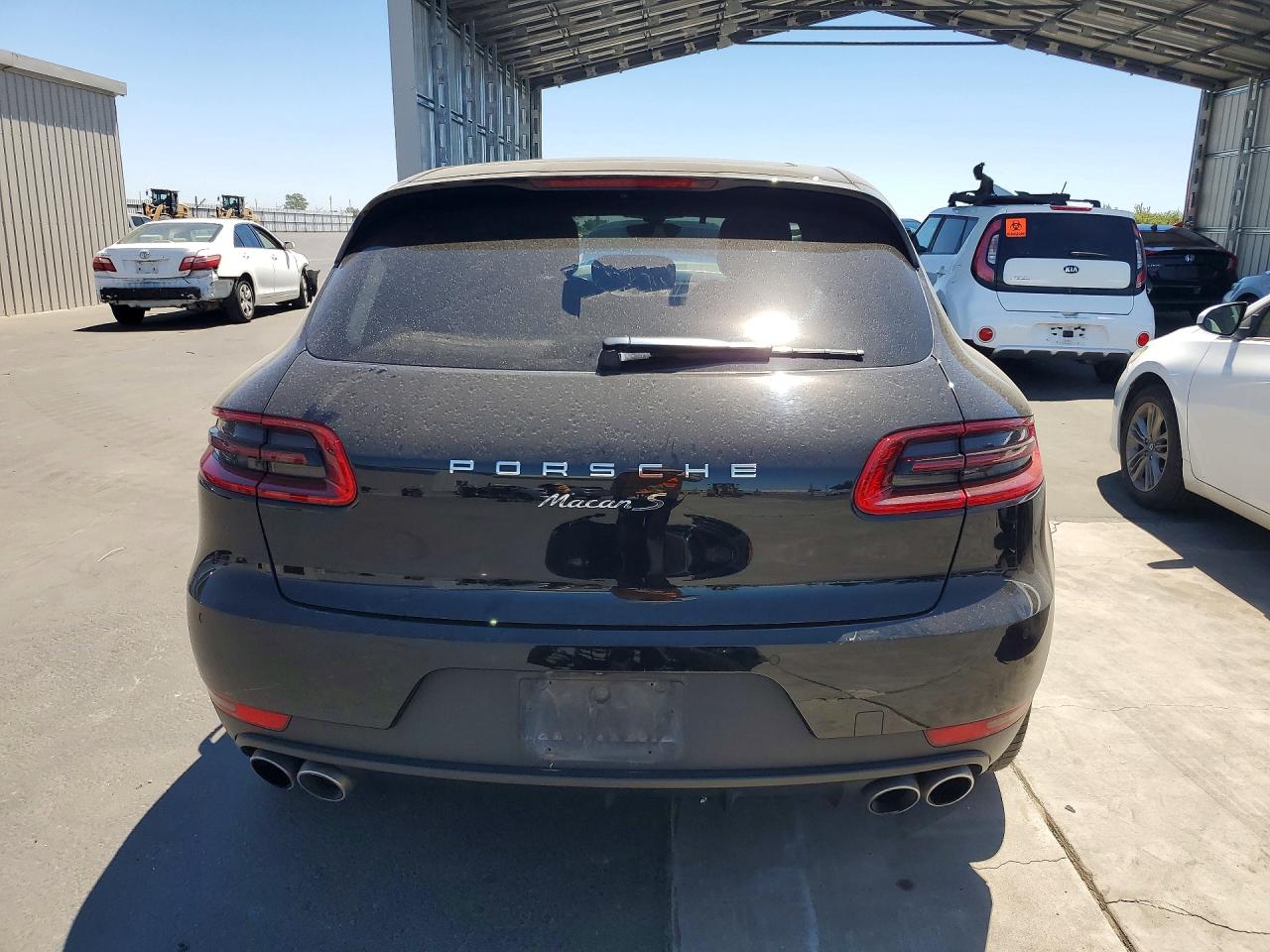 2015 Porsche Macan S Black vin: WP1AB2A53FLB71495
