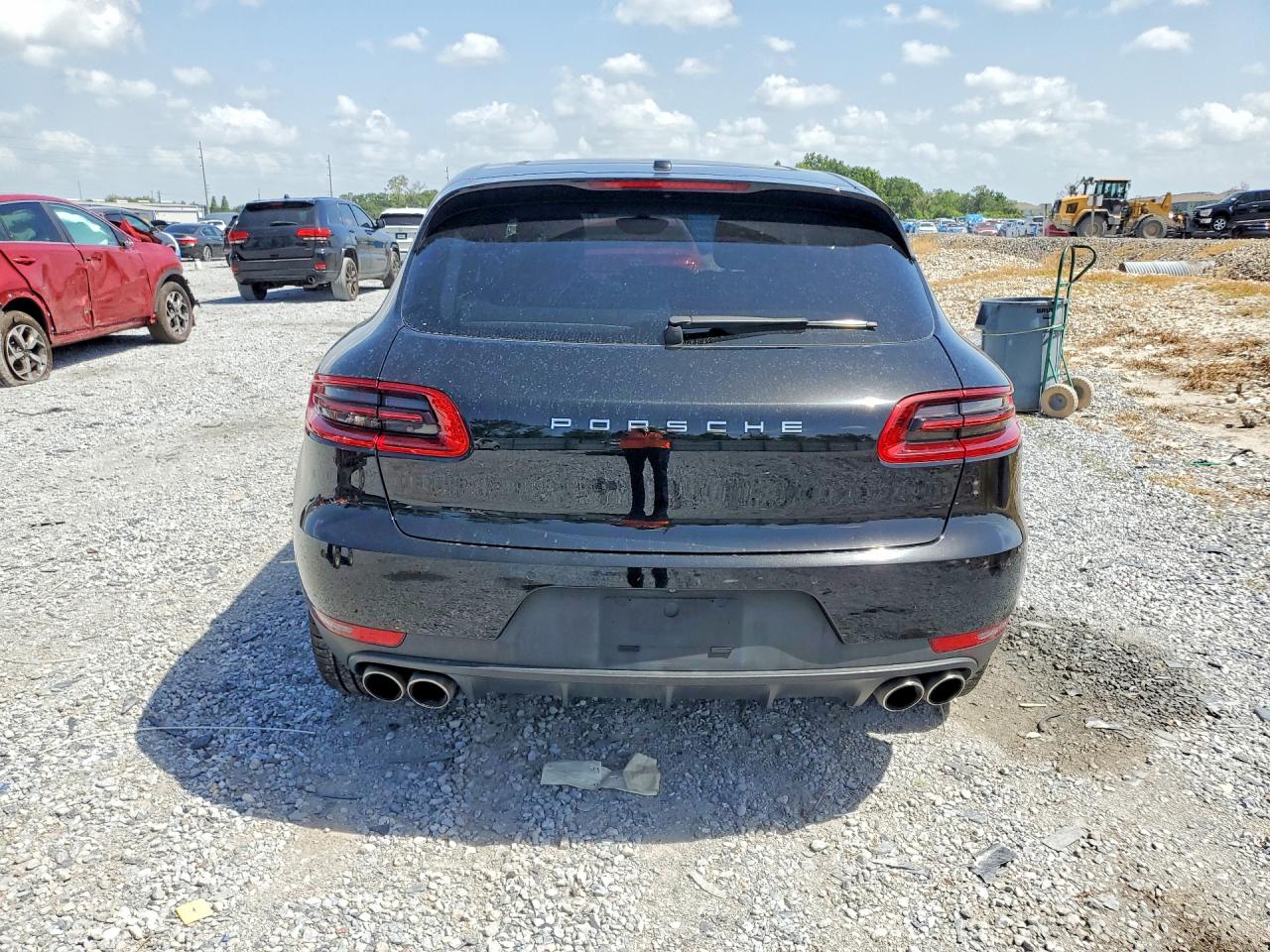 2015 Porsche Macan S Black vin: WP1AB2A54FLB43530
