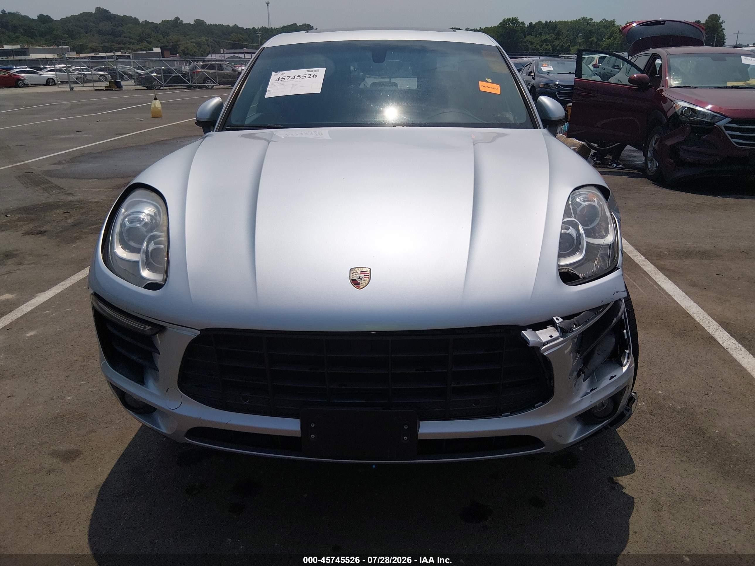 2015 Porsche Macan S Silver vin: WP1AB2A54FLB50607