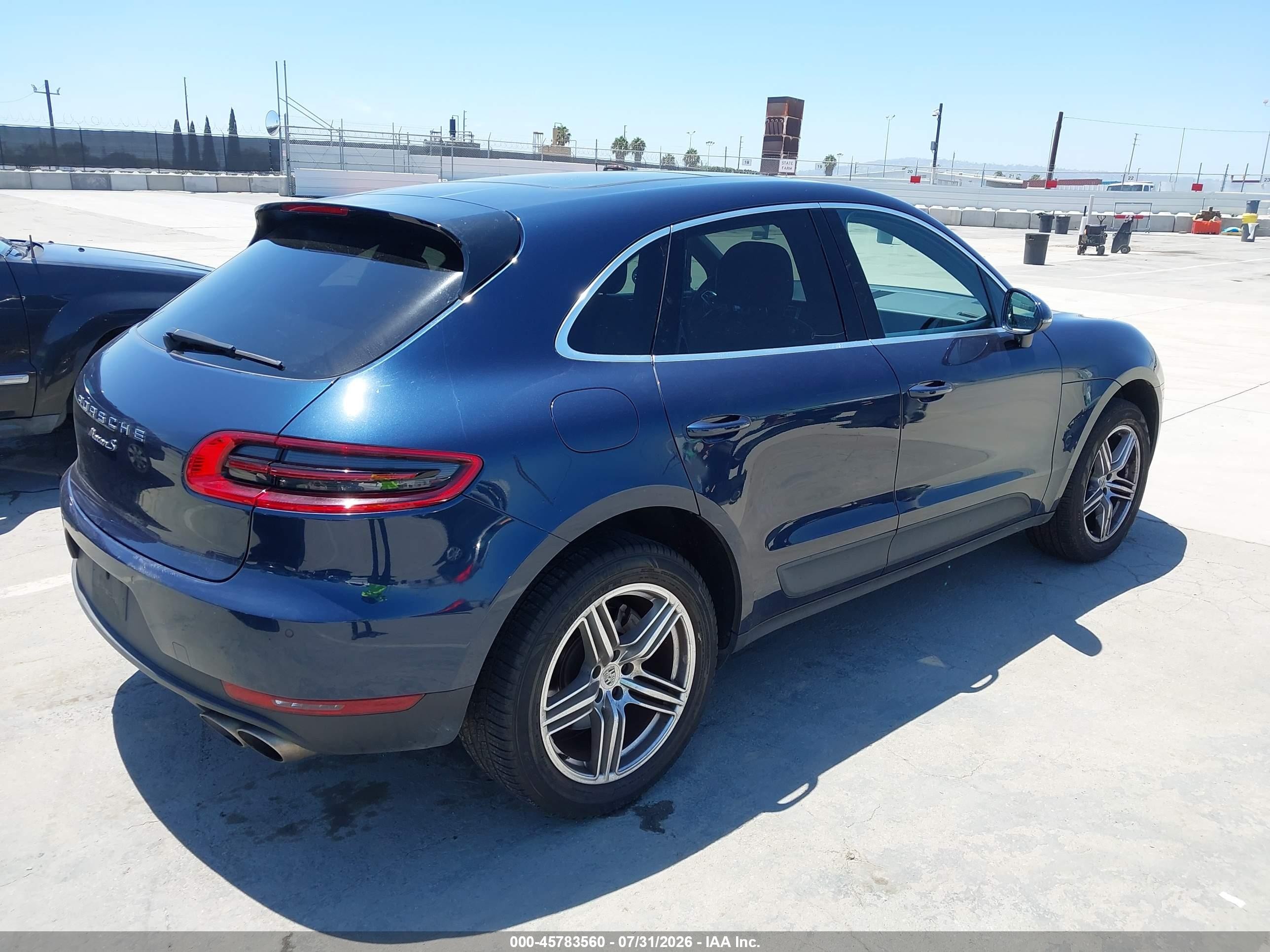 2015 Porsche Macan S Dark Blue vin: WP1AB2A54FLB74115