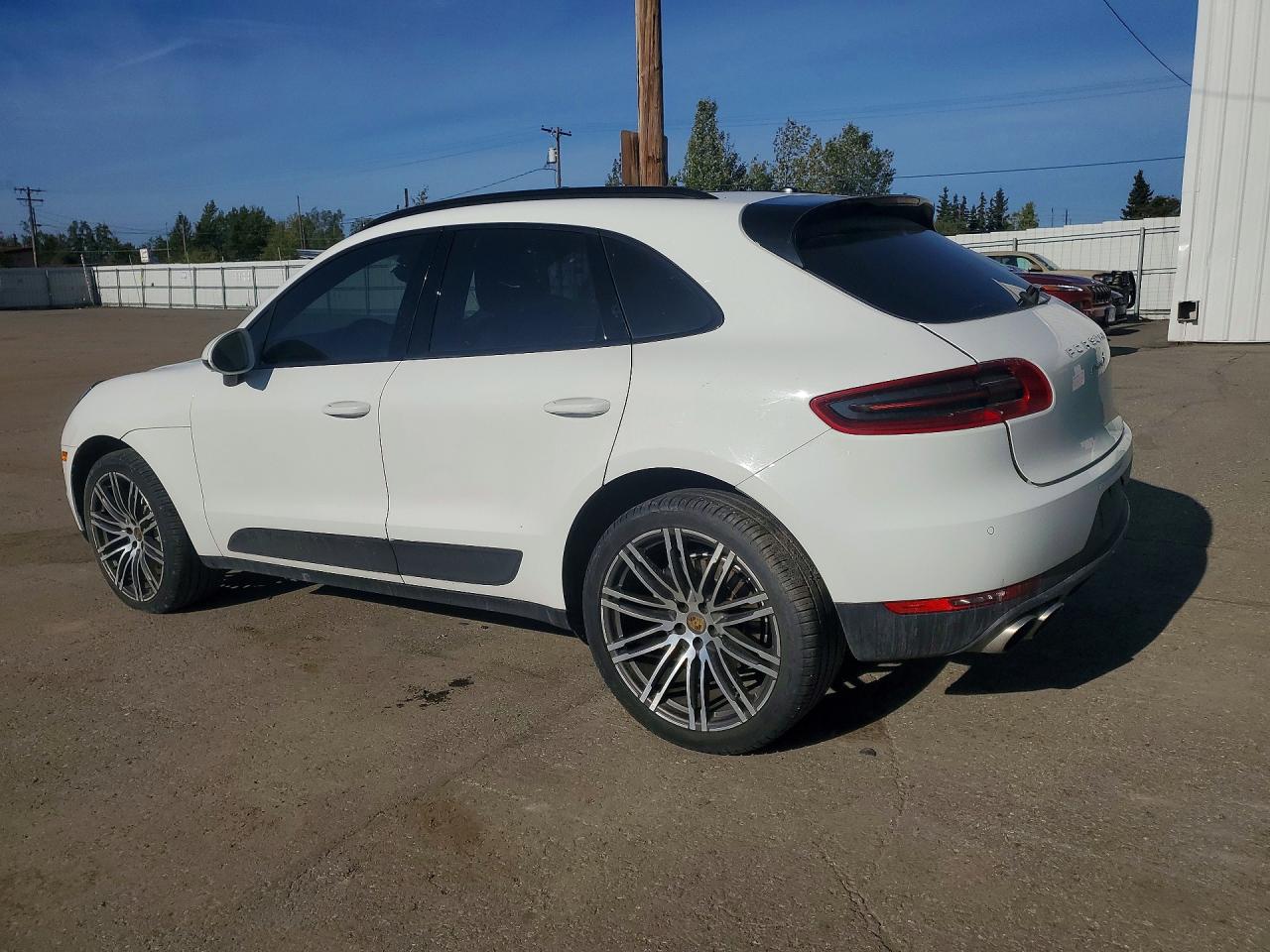 2017 Porsche Macan S White vin: WP1AB2A54HLB11311