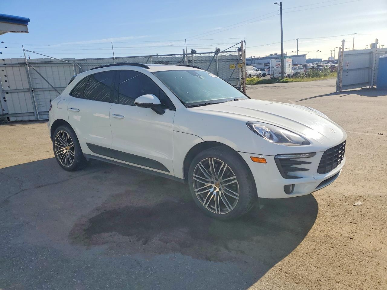 2017 Porsche Macan S White vin: WP1AB2A54HLB11311