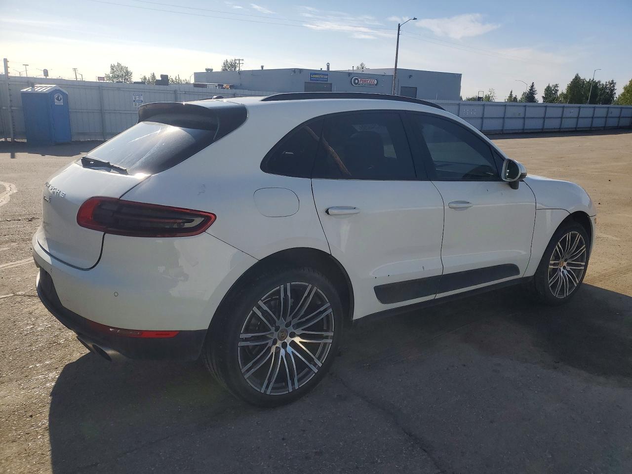 2017 Porsche Macan S White vin: WP1AB2A54HLB11311