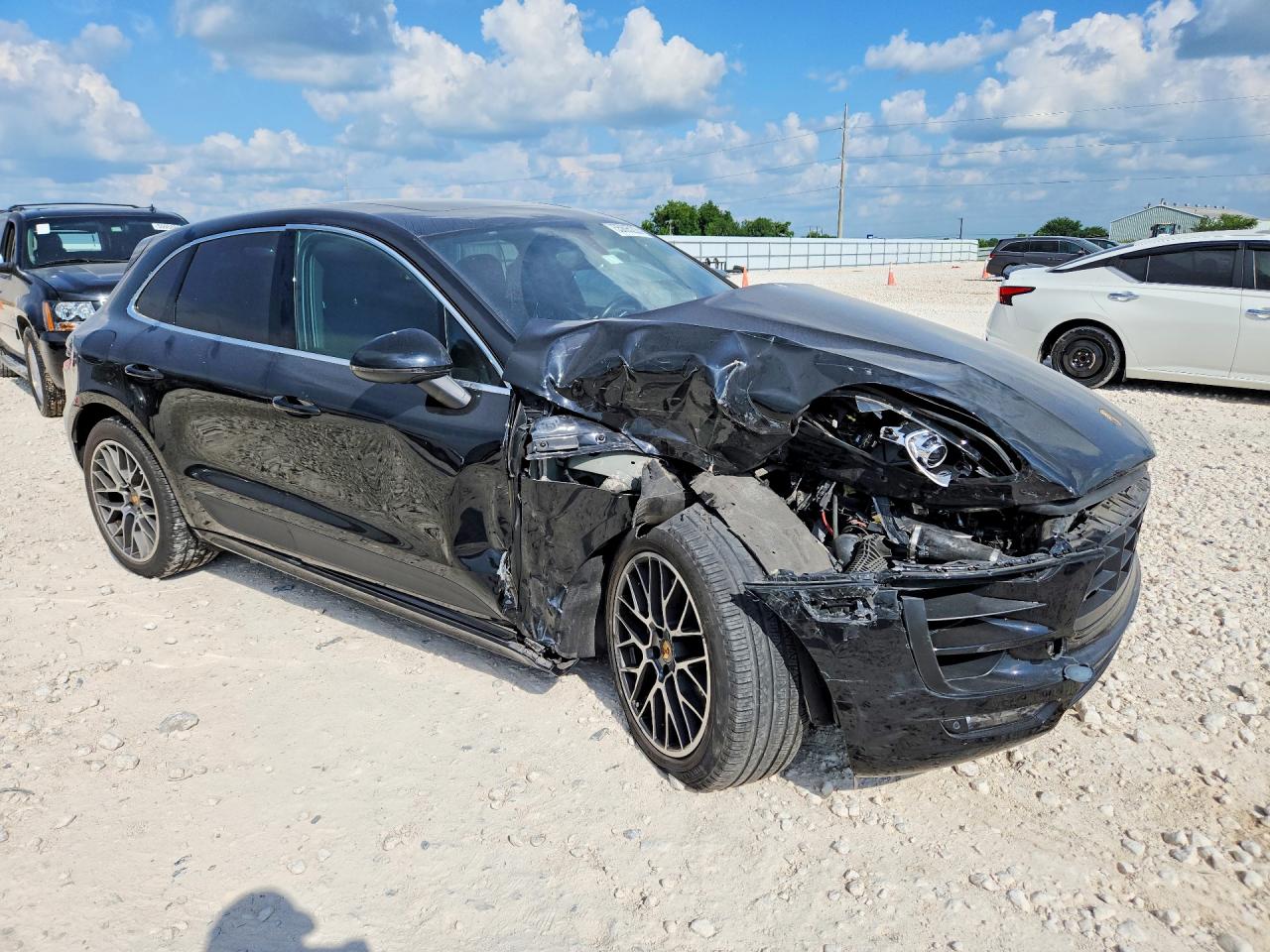2015 Porsche Macan S Black vin: WP1AB2A55FLB42922