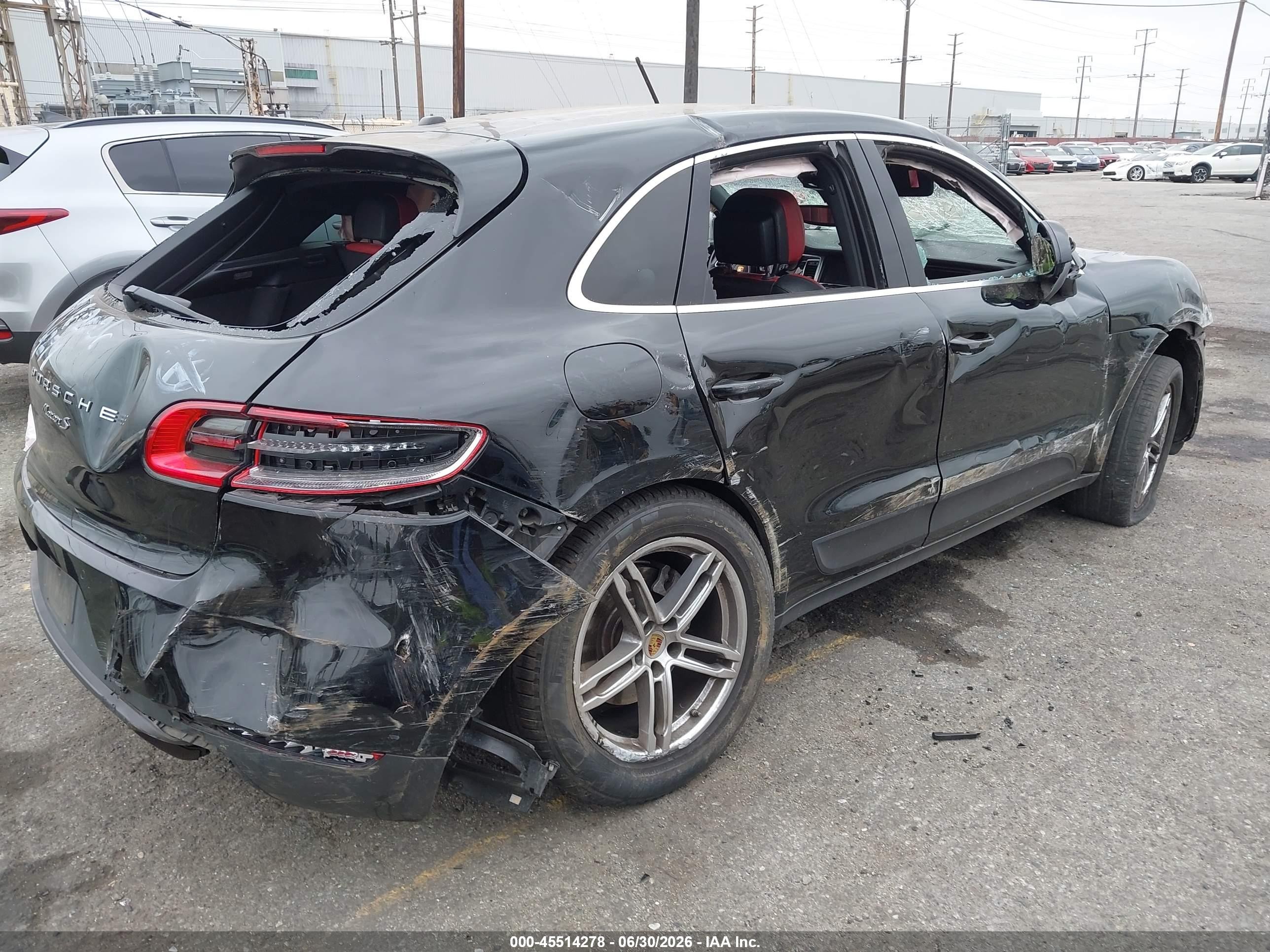 2015 Porsche Macan S Черный vin: WP1AB2A55FLB44279
