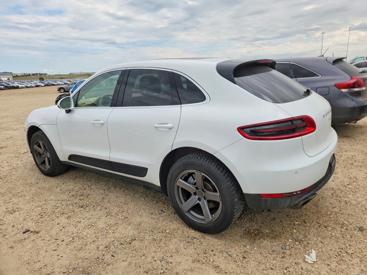 2015 Porsche Macan S White vin: WP1AB2A55FLB60028