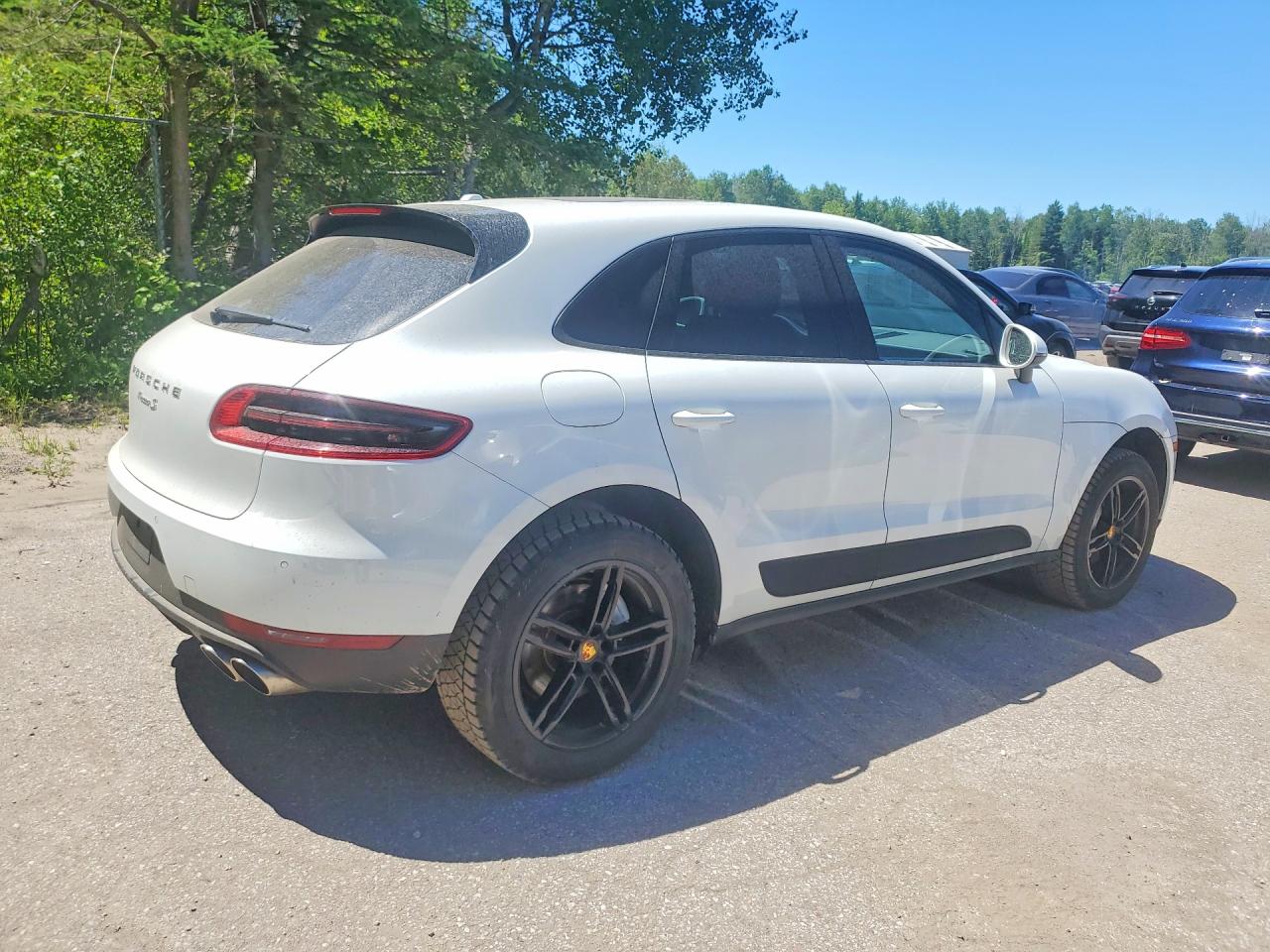 2015 Porsche Macan S White vin: WP1AB2A55FLB72406