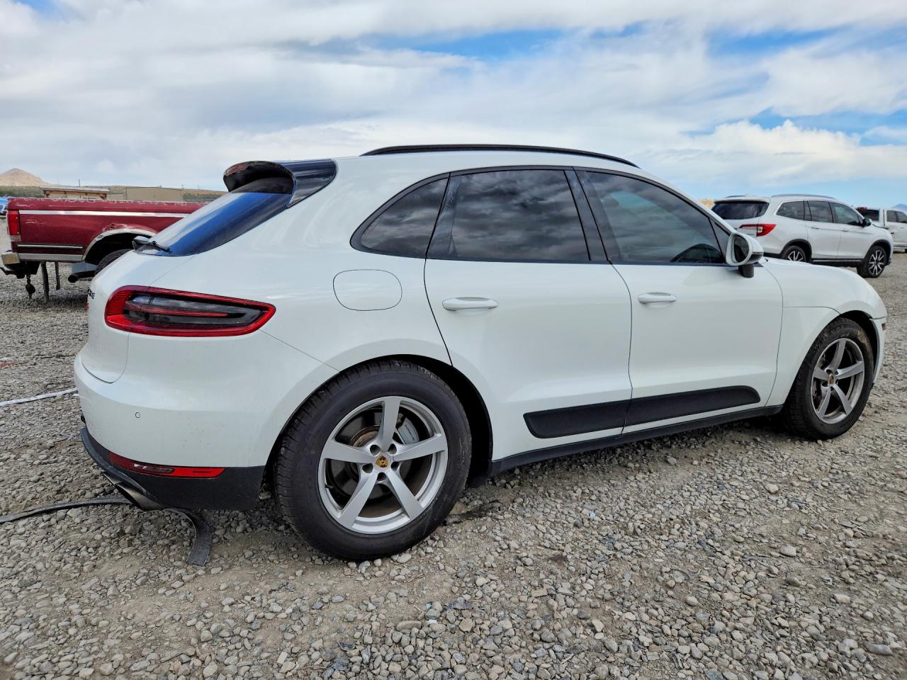 2015 Porsche Macan S White vin: WP1AB2A56FLB43013