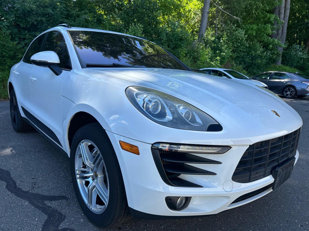 2015 Porsche Macan S White vin: WP1AB2A56FLB51631