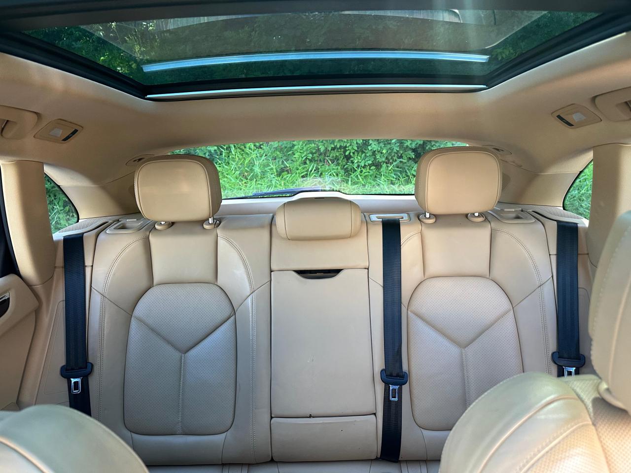 2015 Porsche Macan S White vin: WP1AB2A56FLB51631