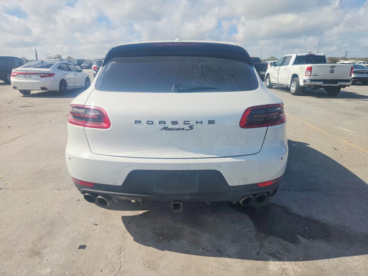 2015 Porsche Macan S White vin: WP1AB2A56FLB74133