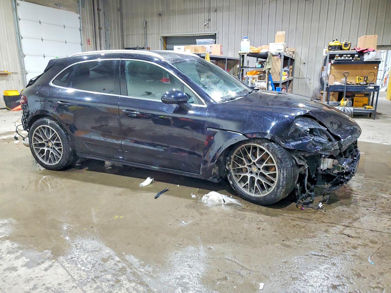 2018 Porsche Macan S Black vin: WP1AB2A56JLB32649