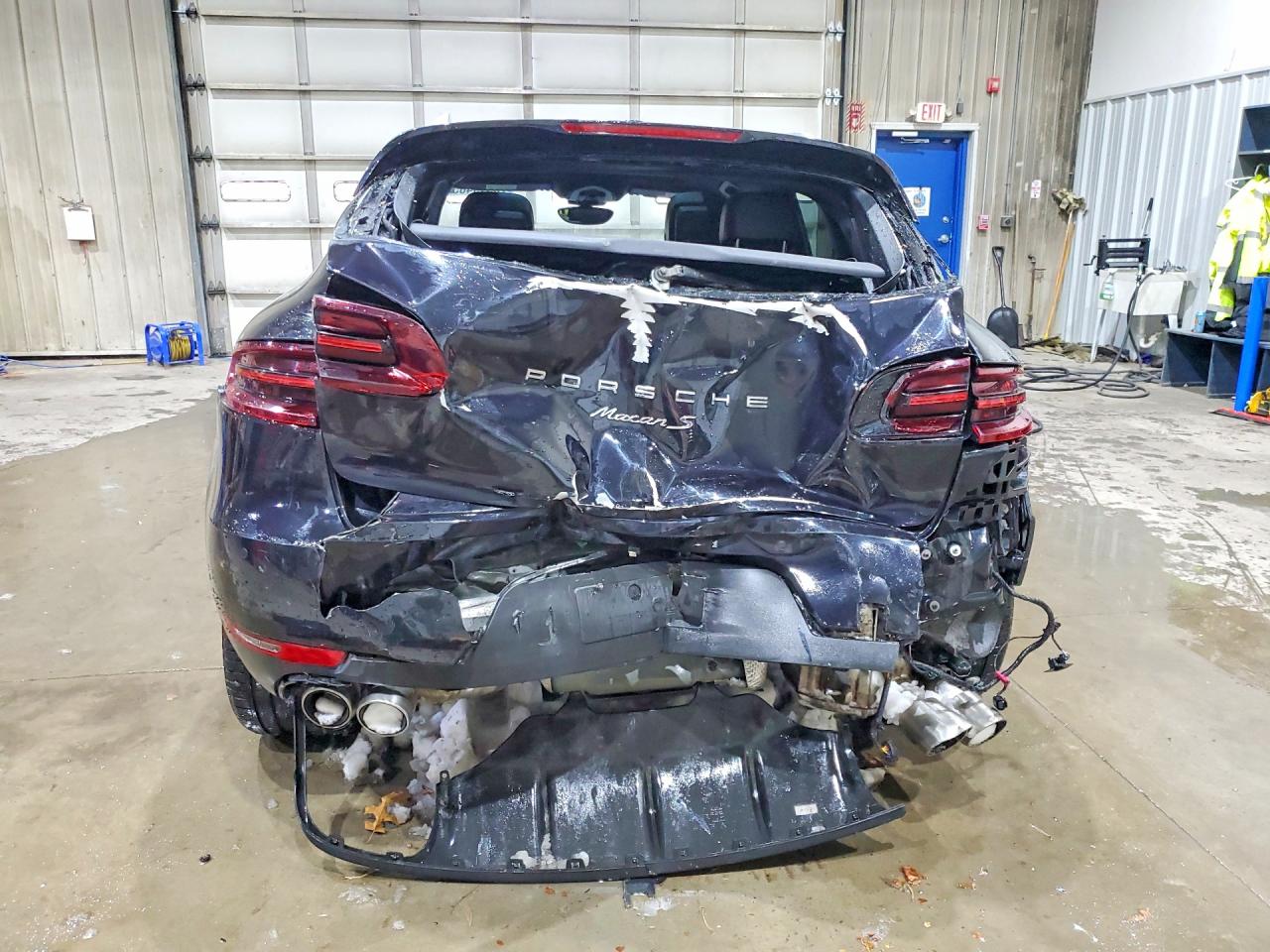 2018 Porsche Macan S Black vin: WP1AB2A56JLB32649
