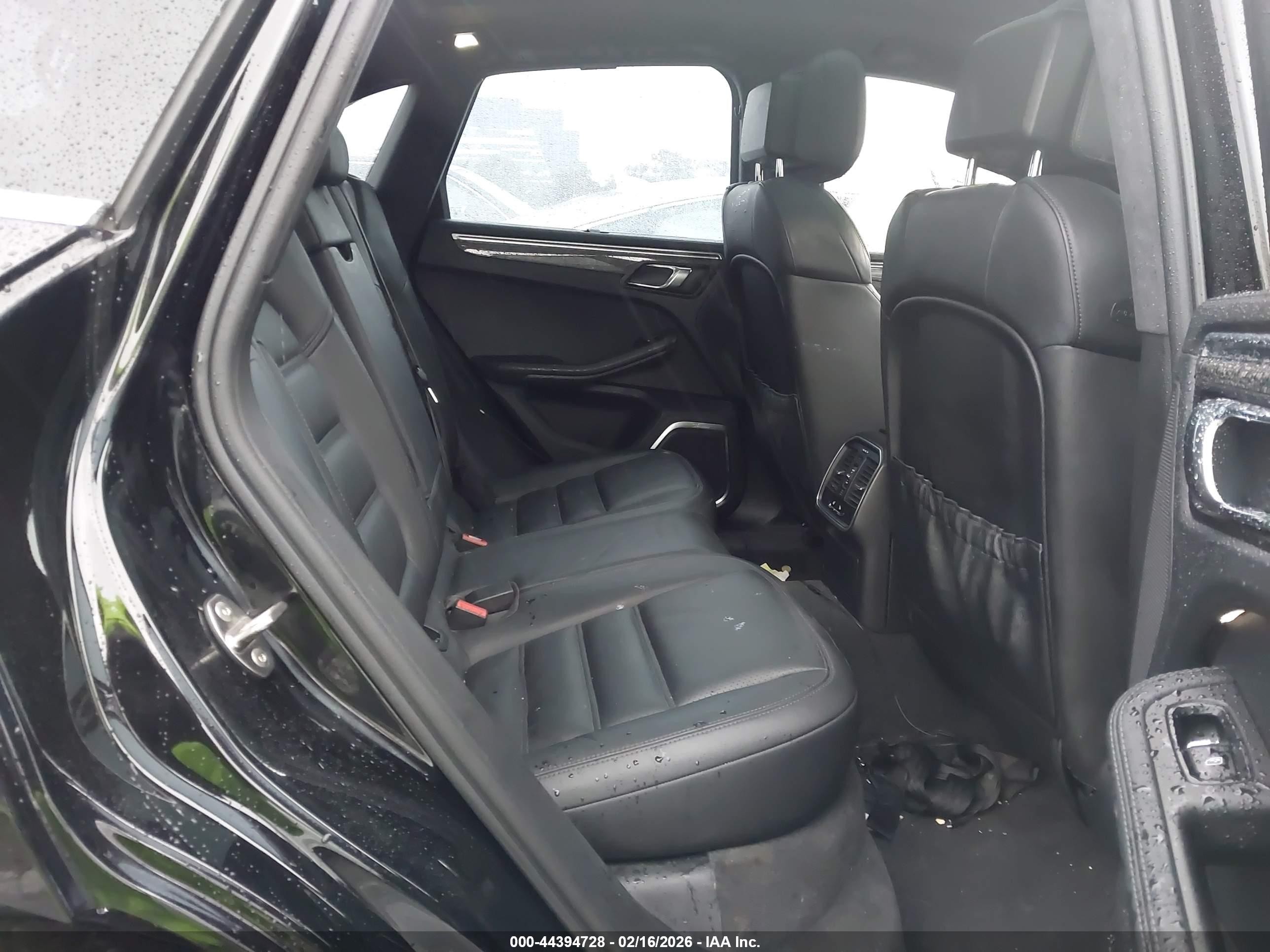 2015 Porsche Macan S Черный vin: WP1AB2A57FLB71693