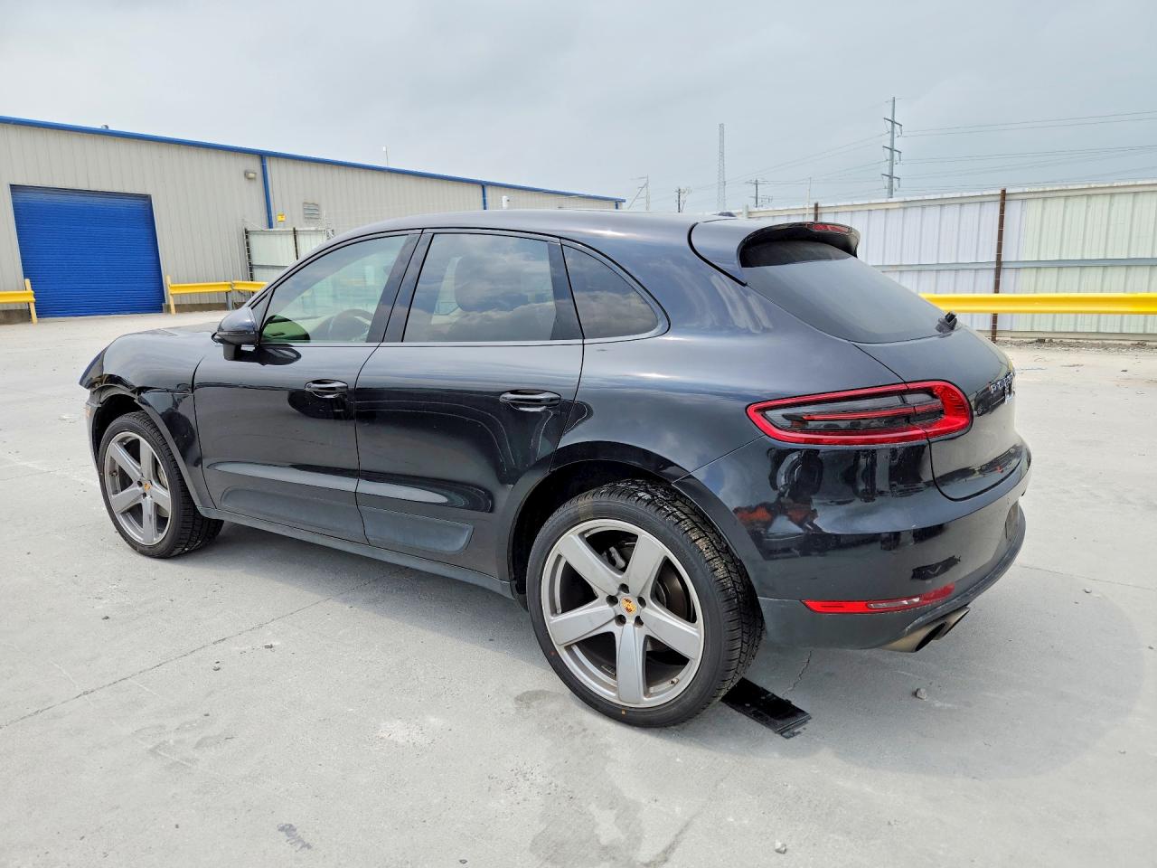 2016 Porsche Macan S Black vin: WP1AB2A57GLB52823