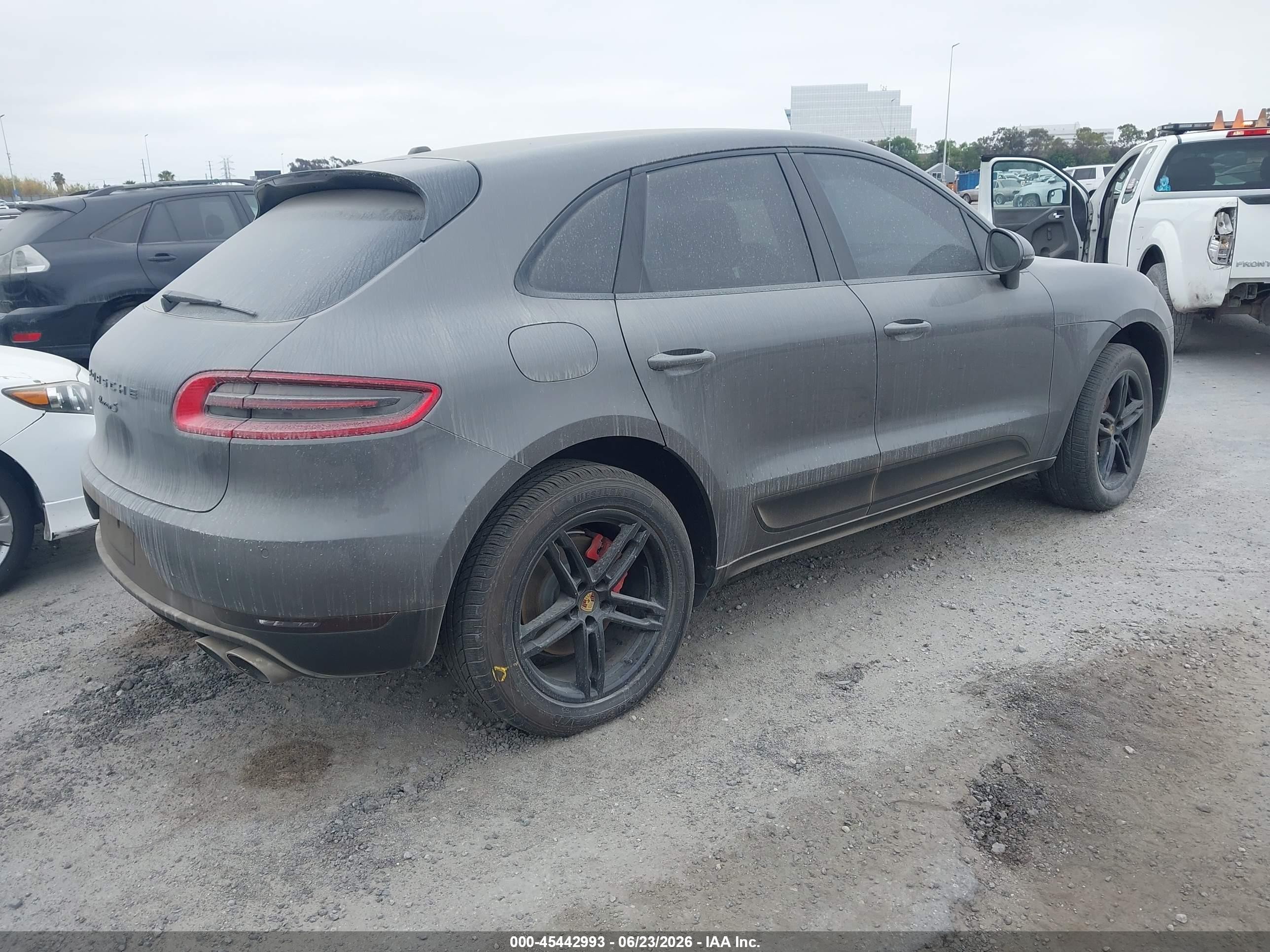 2015 Porsche Macan S Gray vin: WP1AB2A58FLB52392