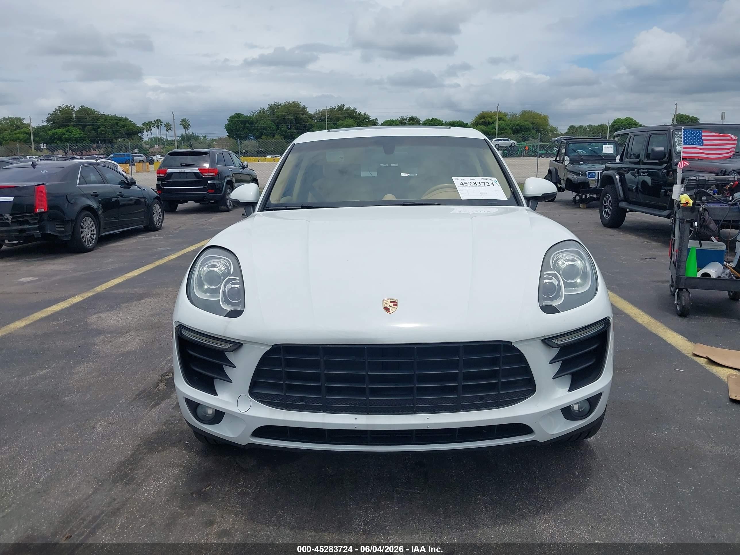 2015 Porsche Macan S White vin: WP1AB2A58FLB54708