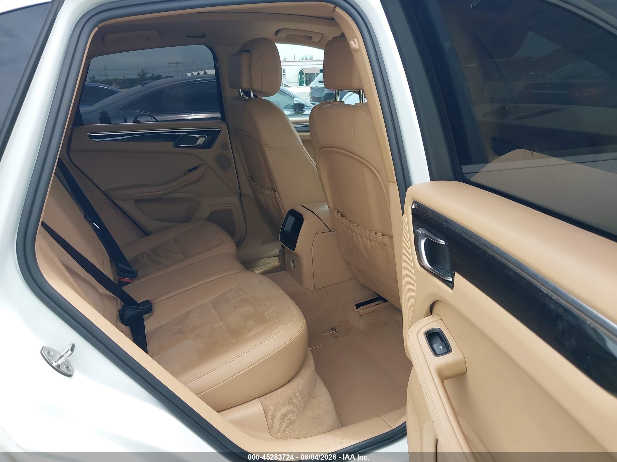 2015 Porsche Macan S White vin: WP1AB2A58FLB54708