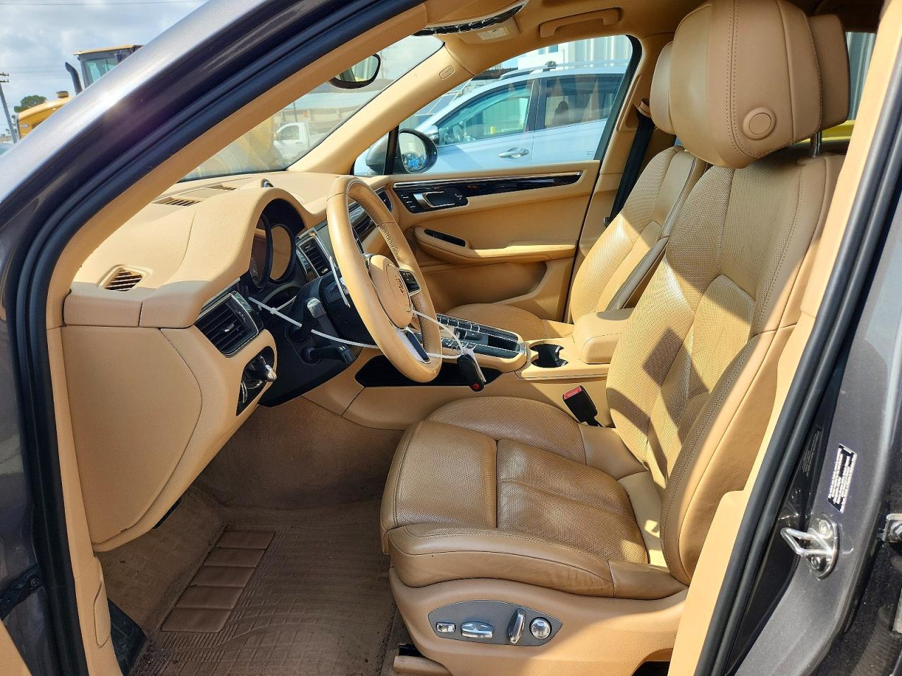 2015 Porsche Macan S Gray vin: WP1AB2A58FLB63523