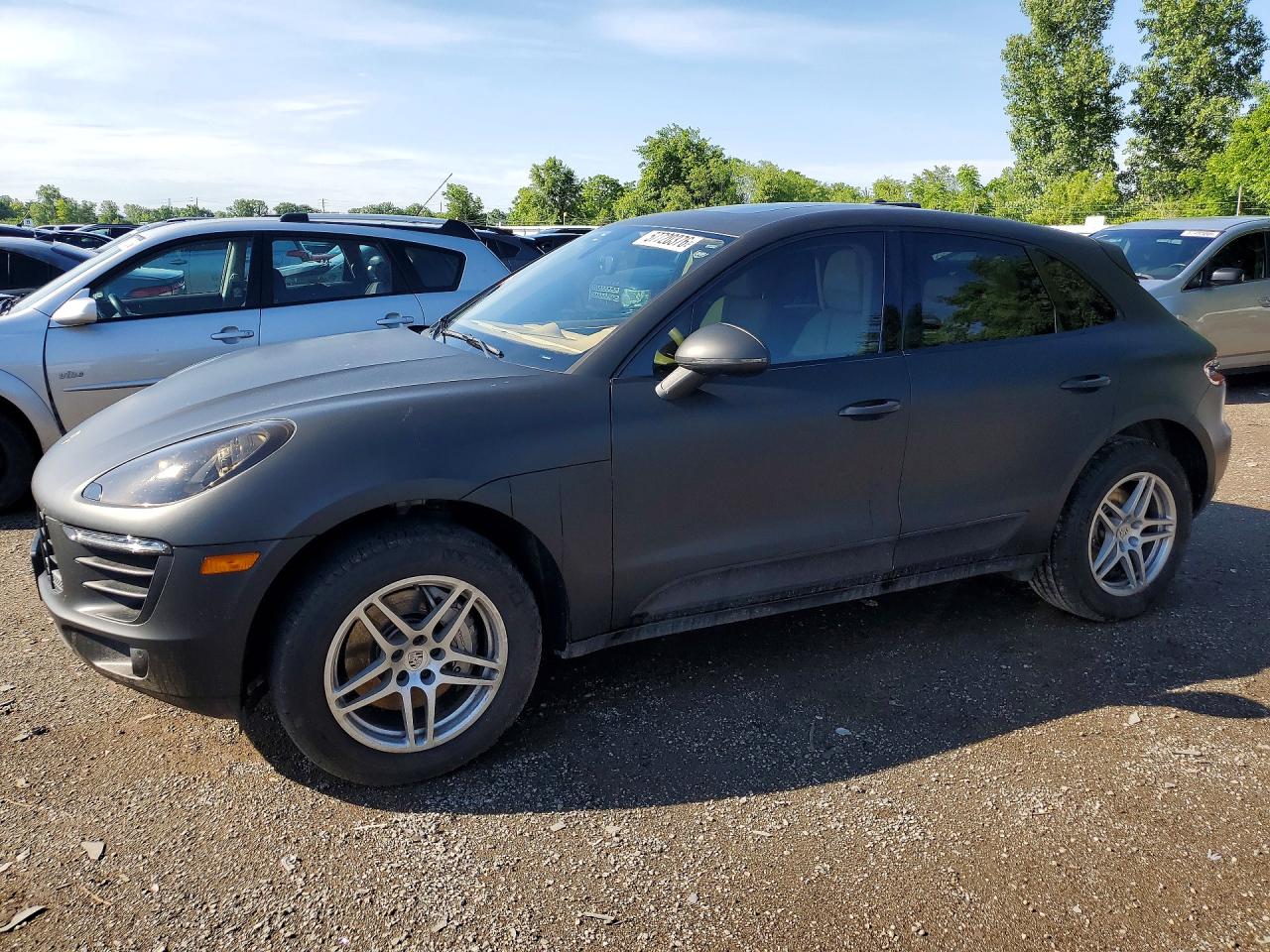 2015 Porsche Macan S Black vin: WP1AB2A58FLB70228