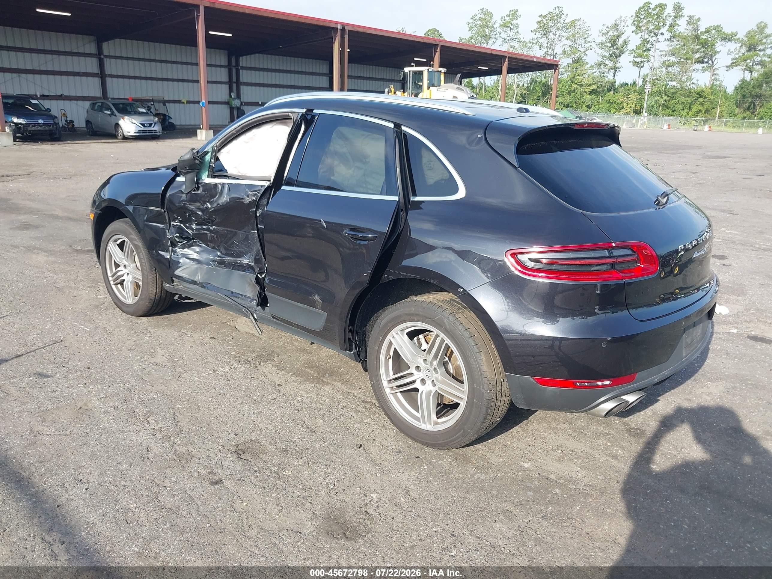 2015 Porsche Macan S Black vin: WP1AB2A58FLB71413