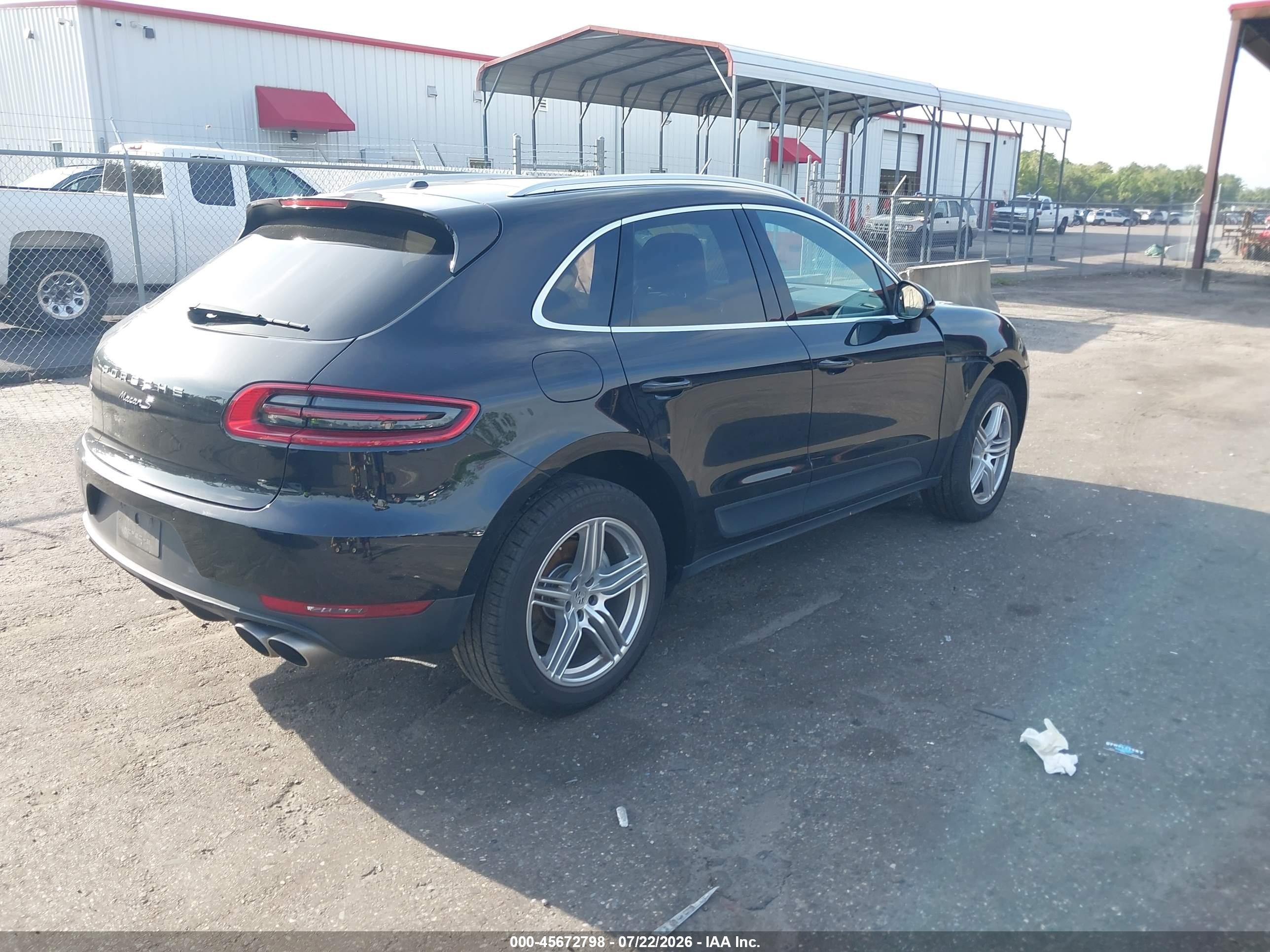 2015 Porsche Macan S Black vin: WP1AB2A58FLB71413