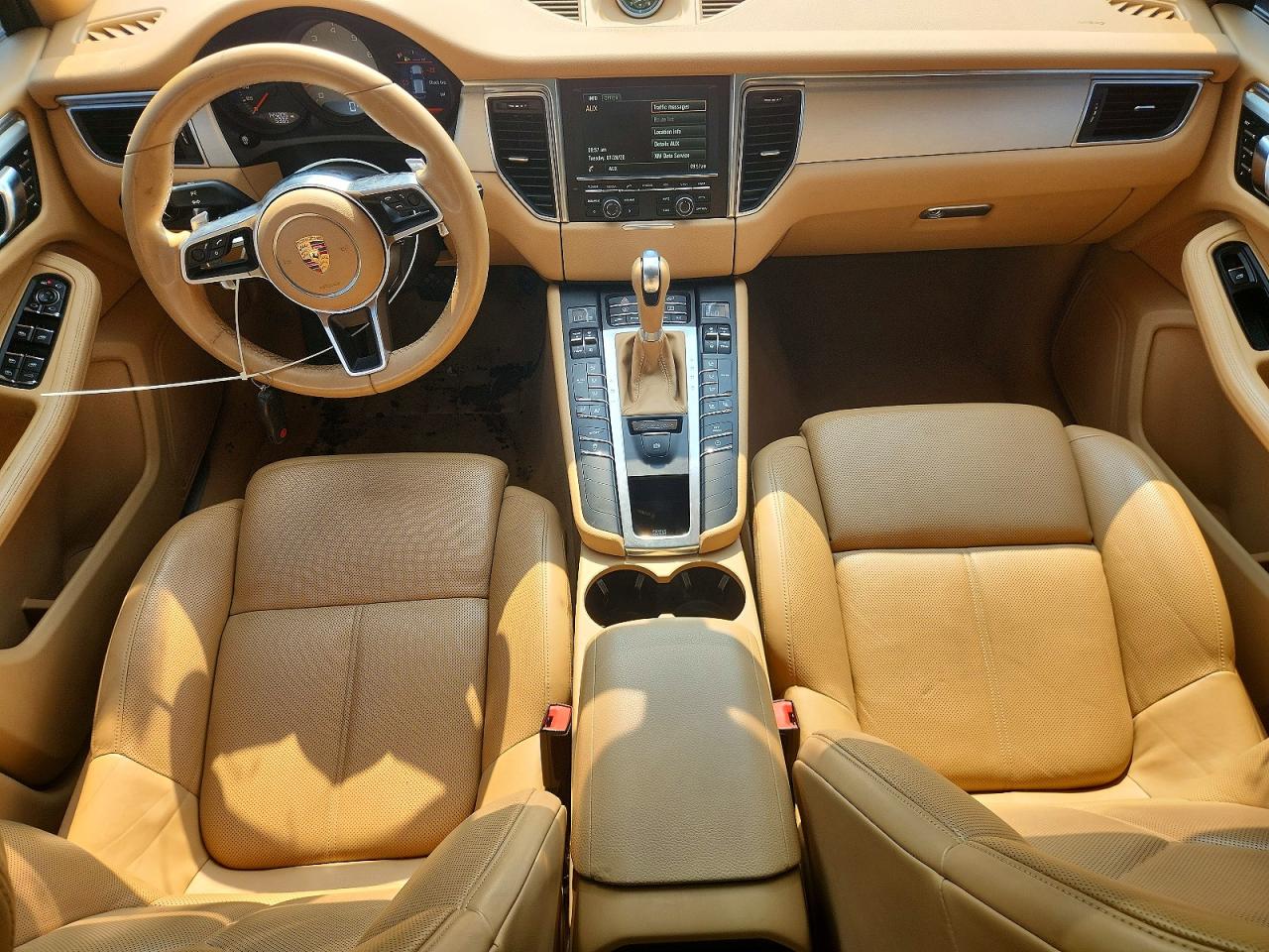 2015 Porsche Macan S Gold vin: WP1AB2A59FLB41417