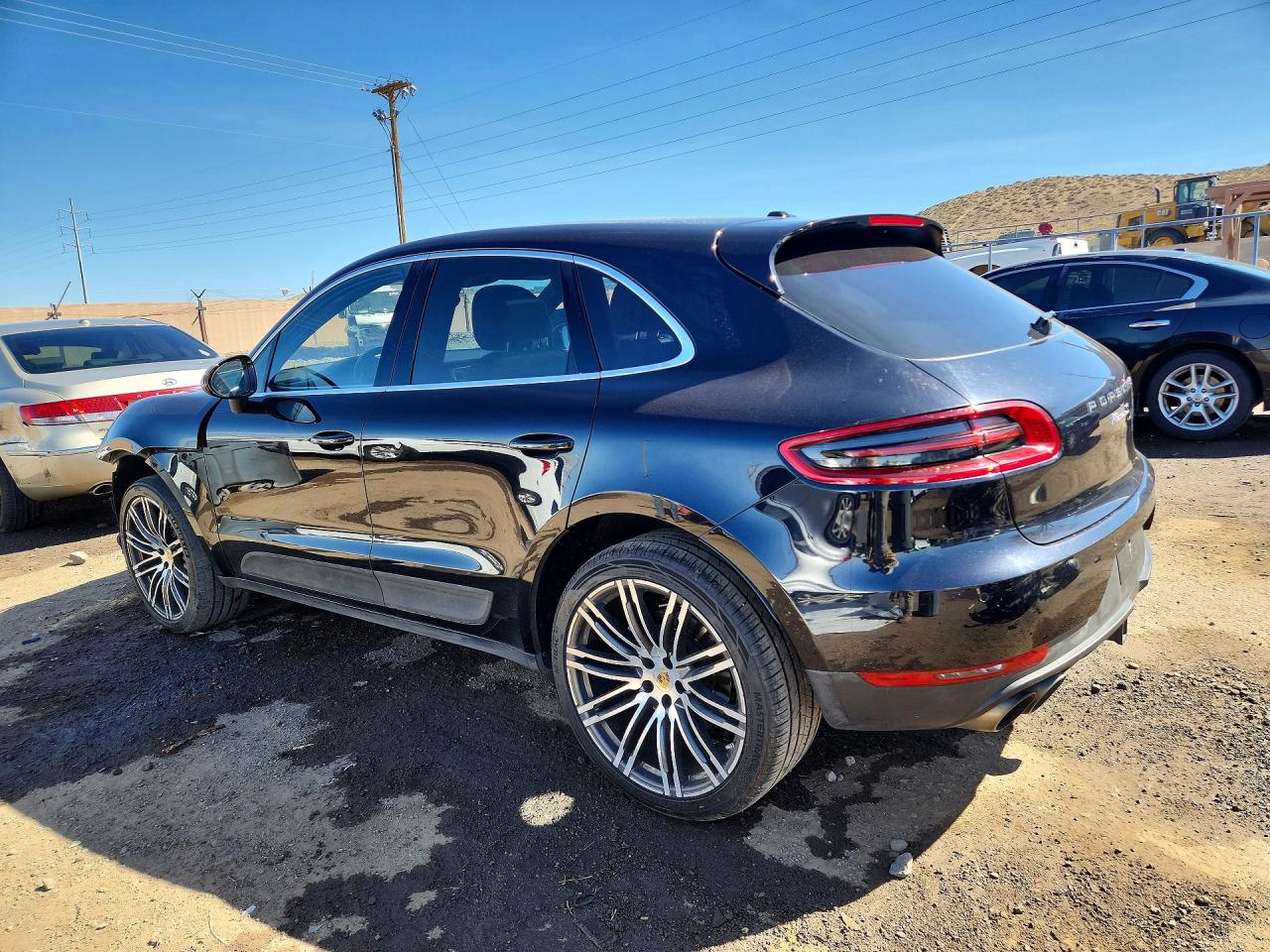 2015 Porsche Macan S Black vin: WP1AB2A59FLB44771