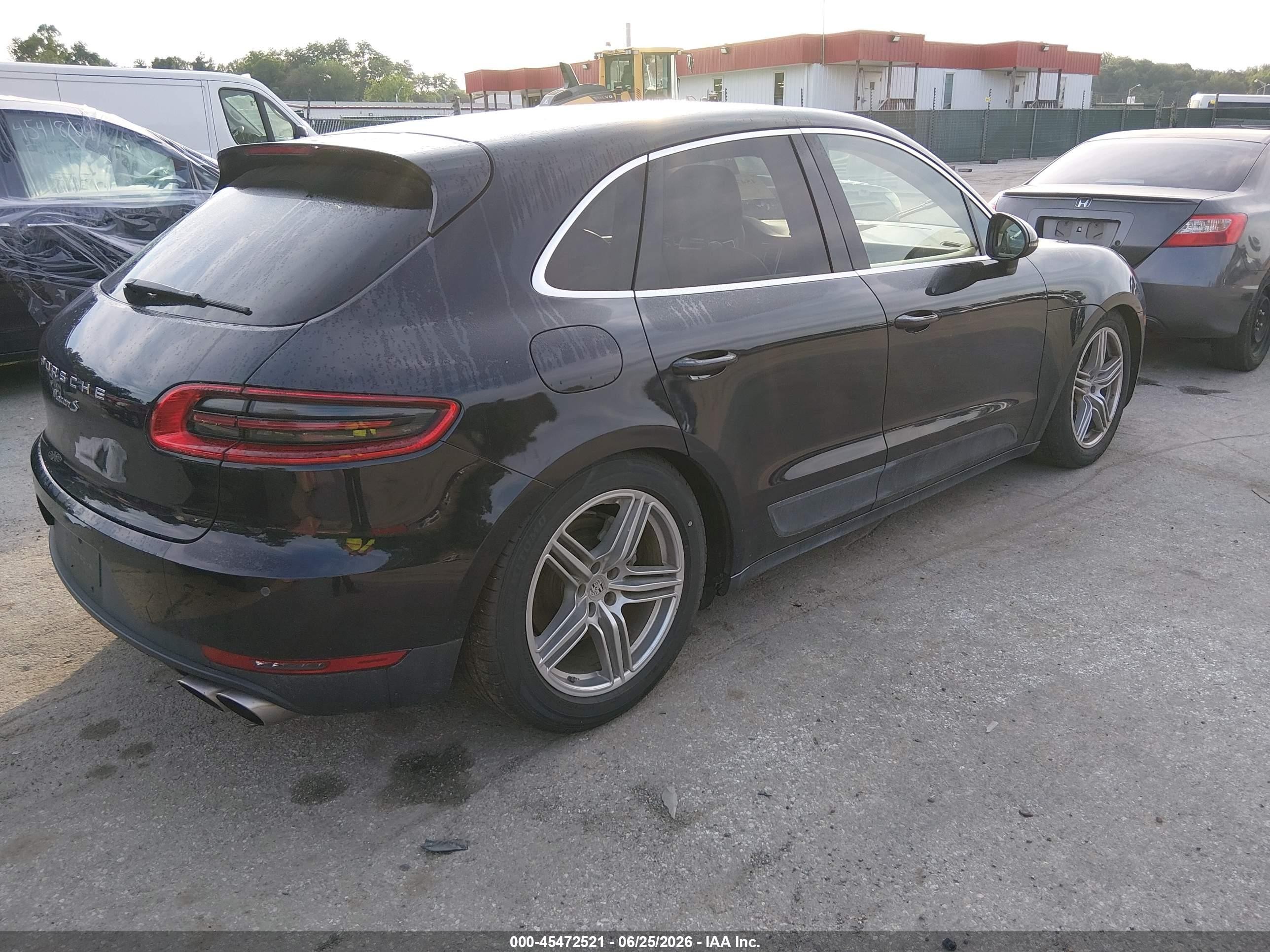 2015 Porsche Macan S Black vin: WP1AB2A59FLB55012