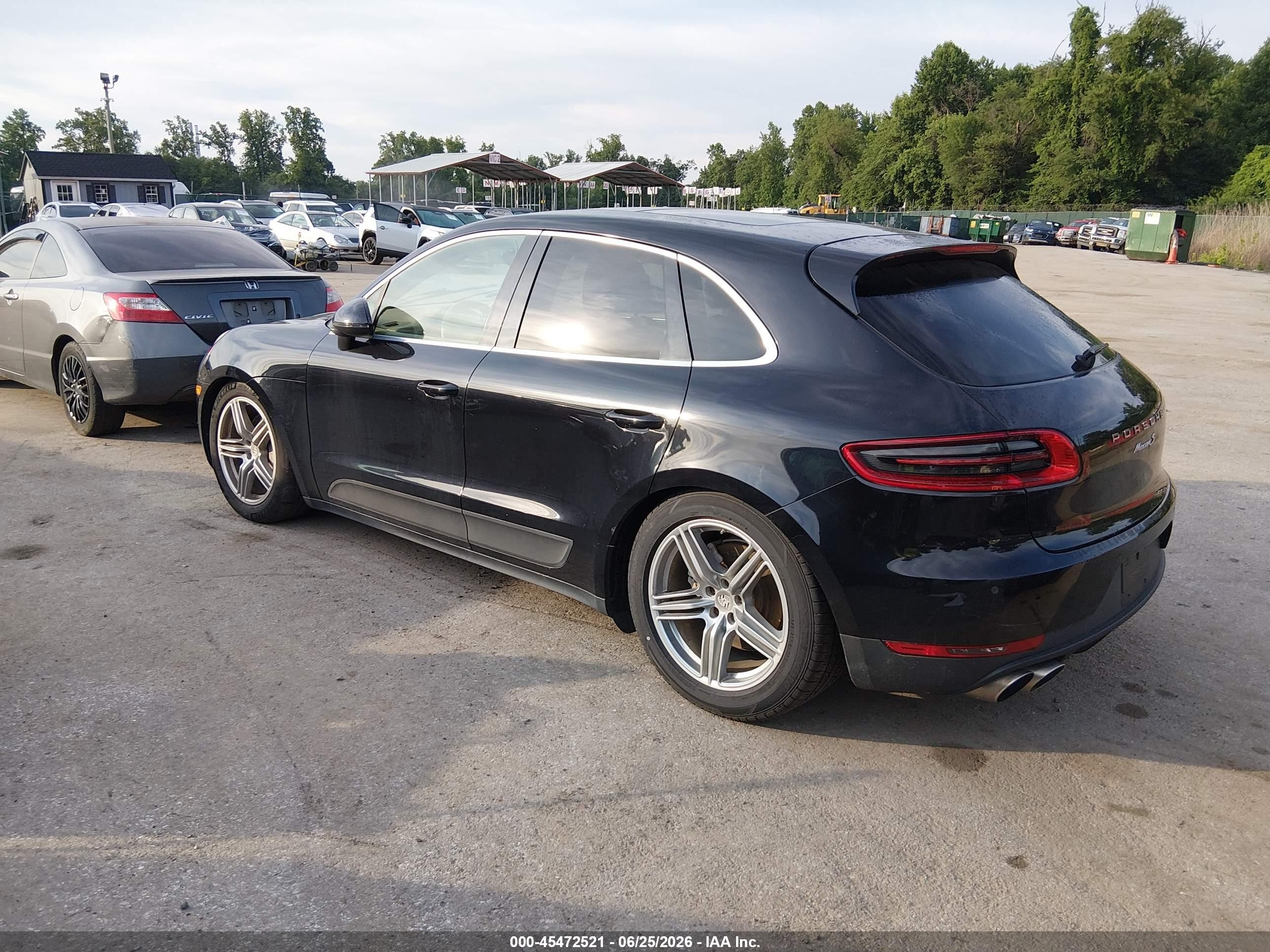 2015 Porsche Macan S Black vin: WP1AB2A59FLB55012