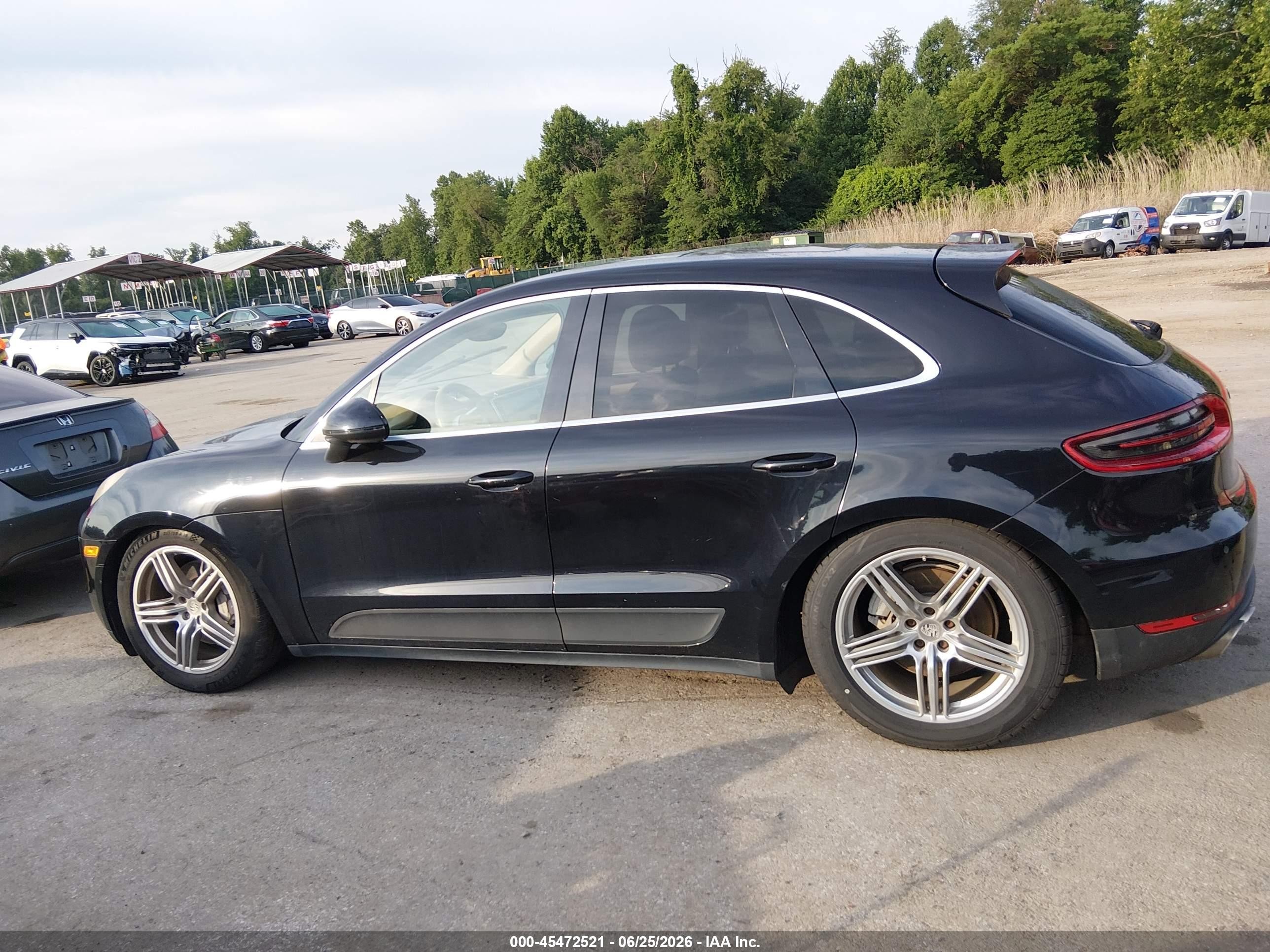 2015 Porsche Macan S Black vin: WP1AB2A59FLB55012