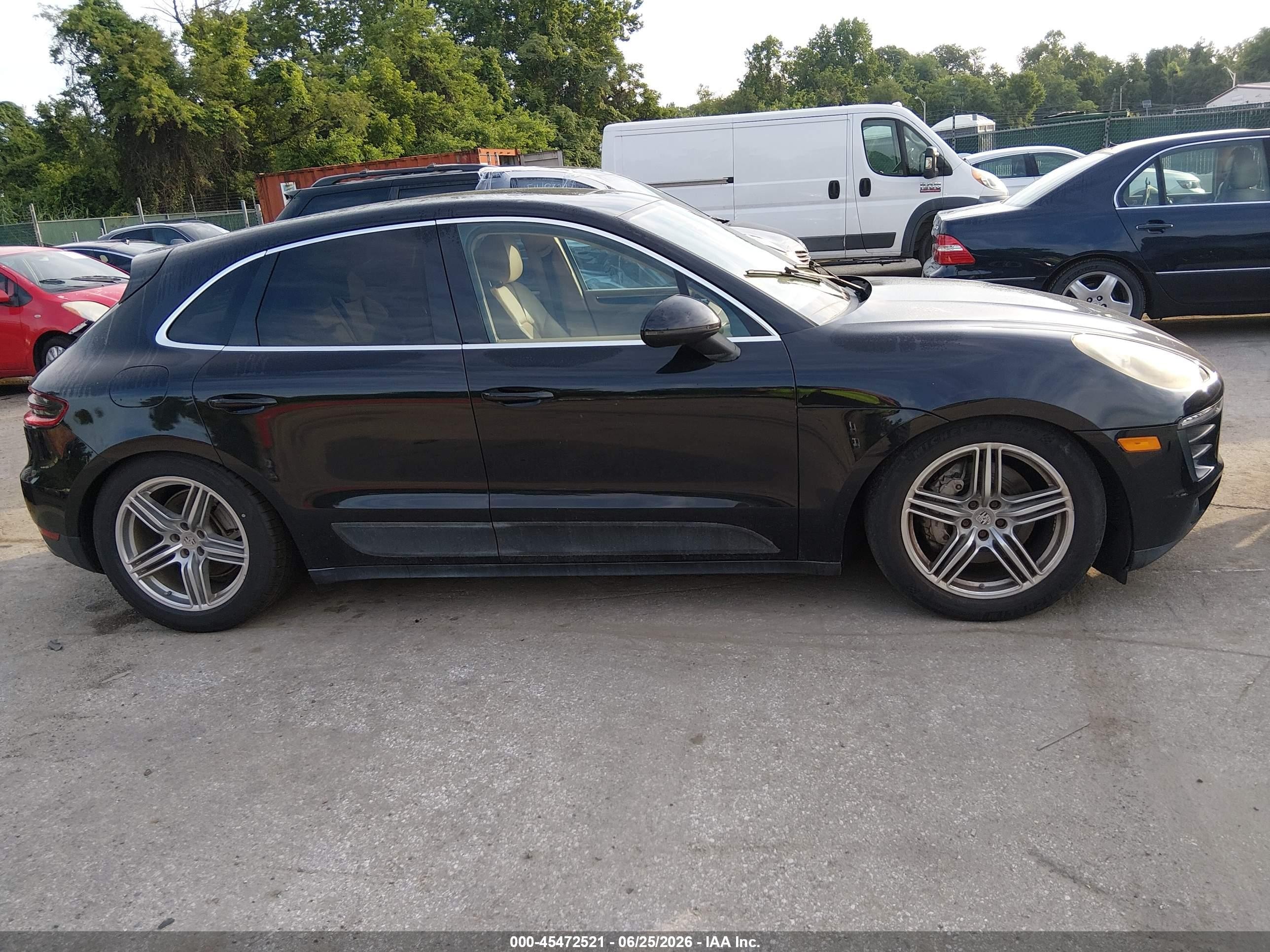 2015 Porsche Macan S Black vin: WP1AB2A59FLB55012