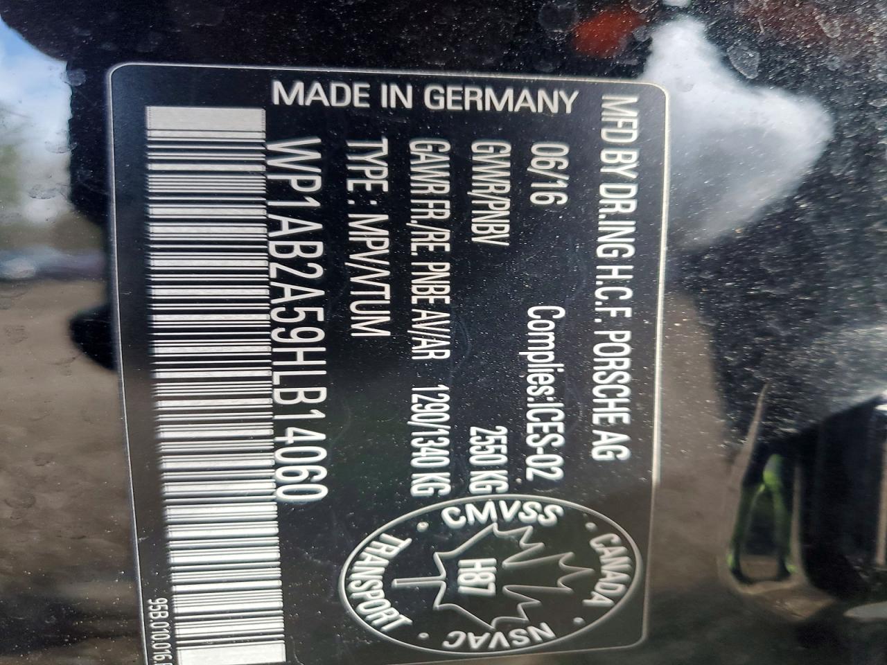 2017 Porsche Macan S Black vin: WP1AB2A59HLB14060