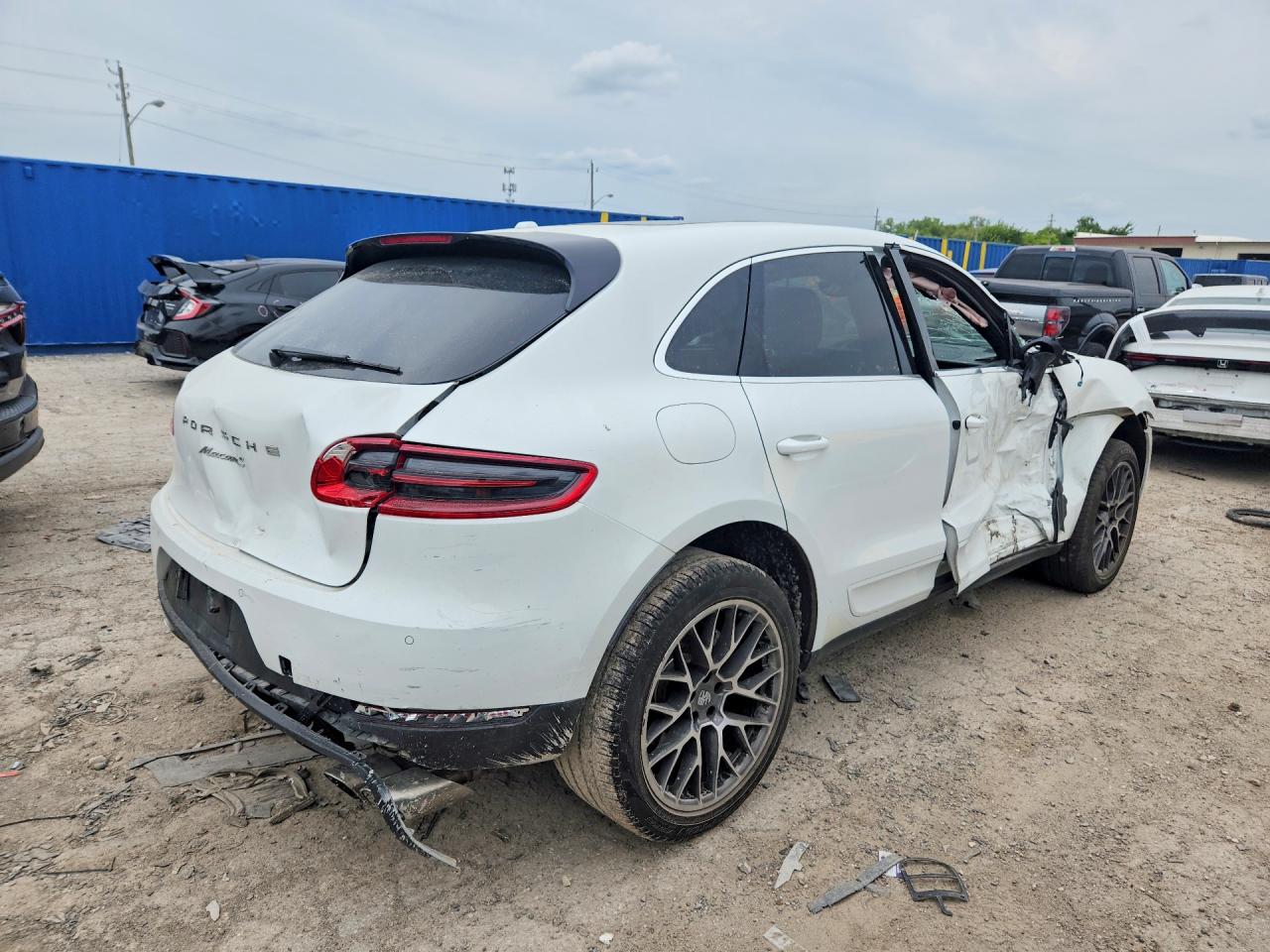 2018 Porsche Macan S White vin: WP1AB2A59JLB39952