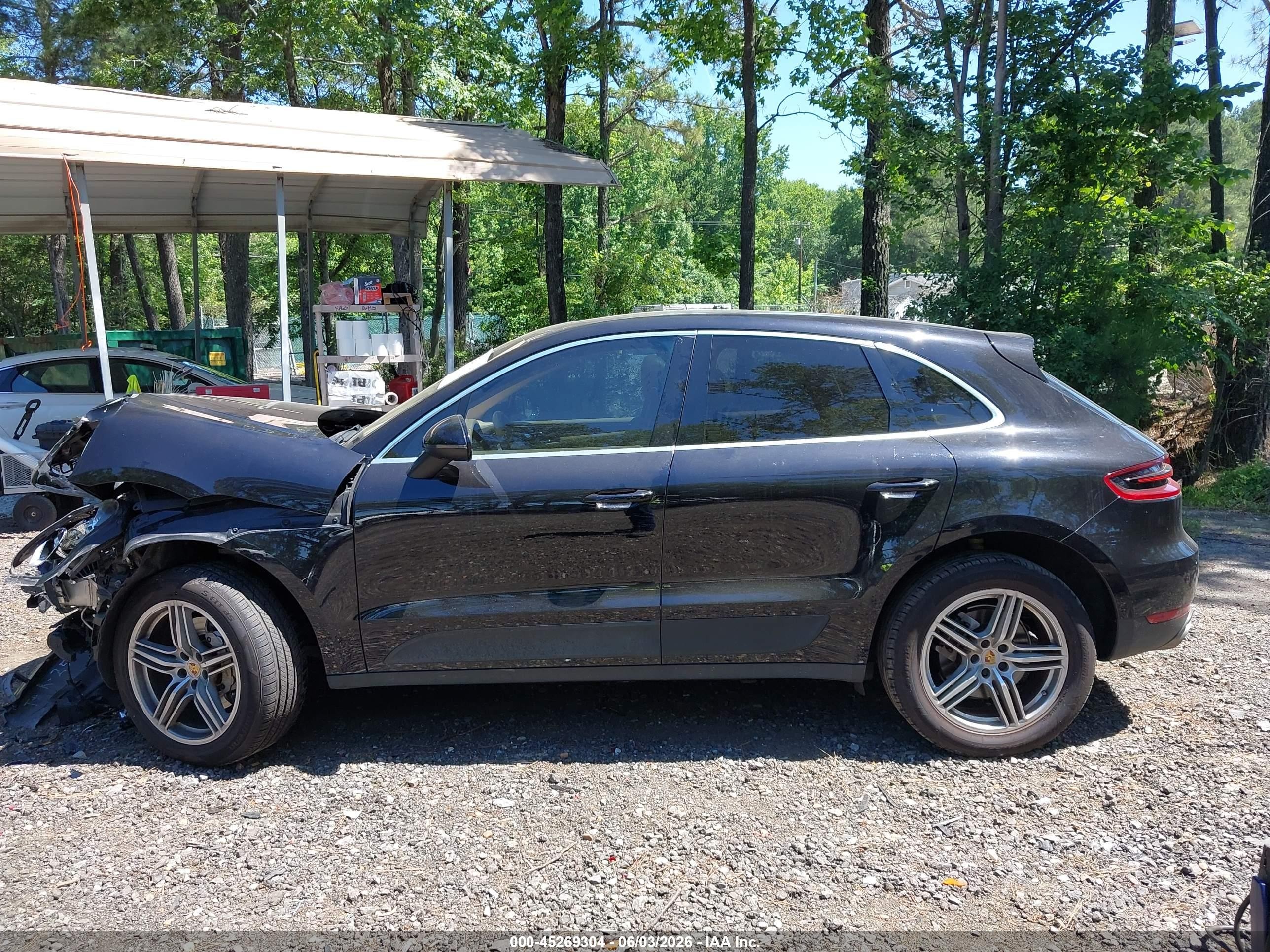 2015 Porsche Macan S Black vin: WP1AB2A5XFLB67279