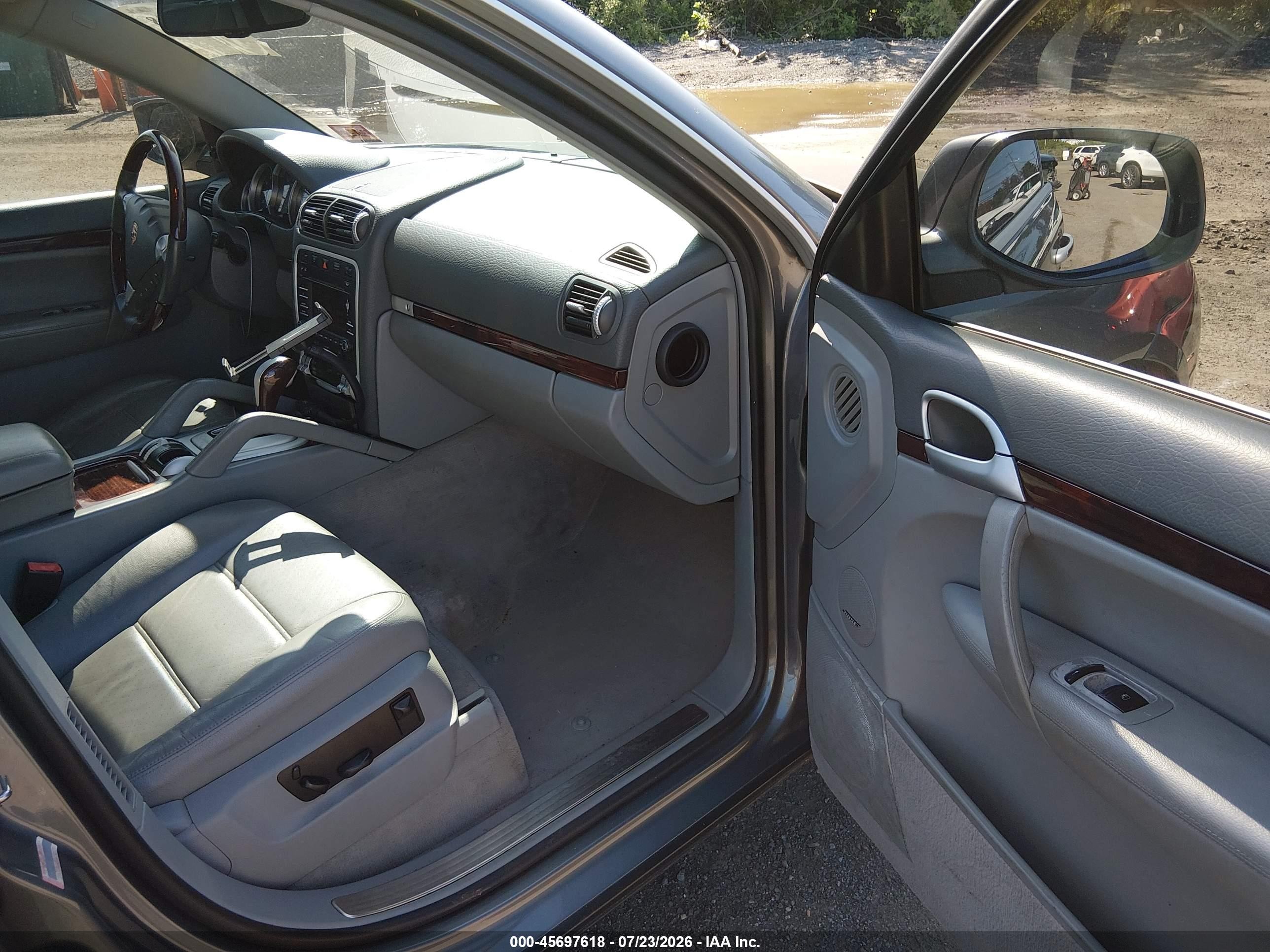 2010 Porsche Cayenne S Серый vin: WP1AB2AP5ALA50865